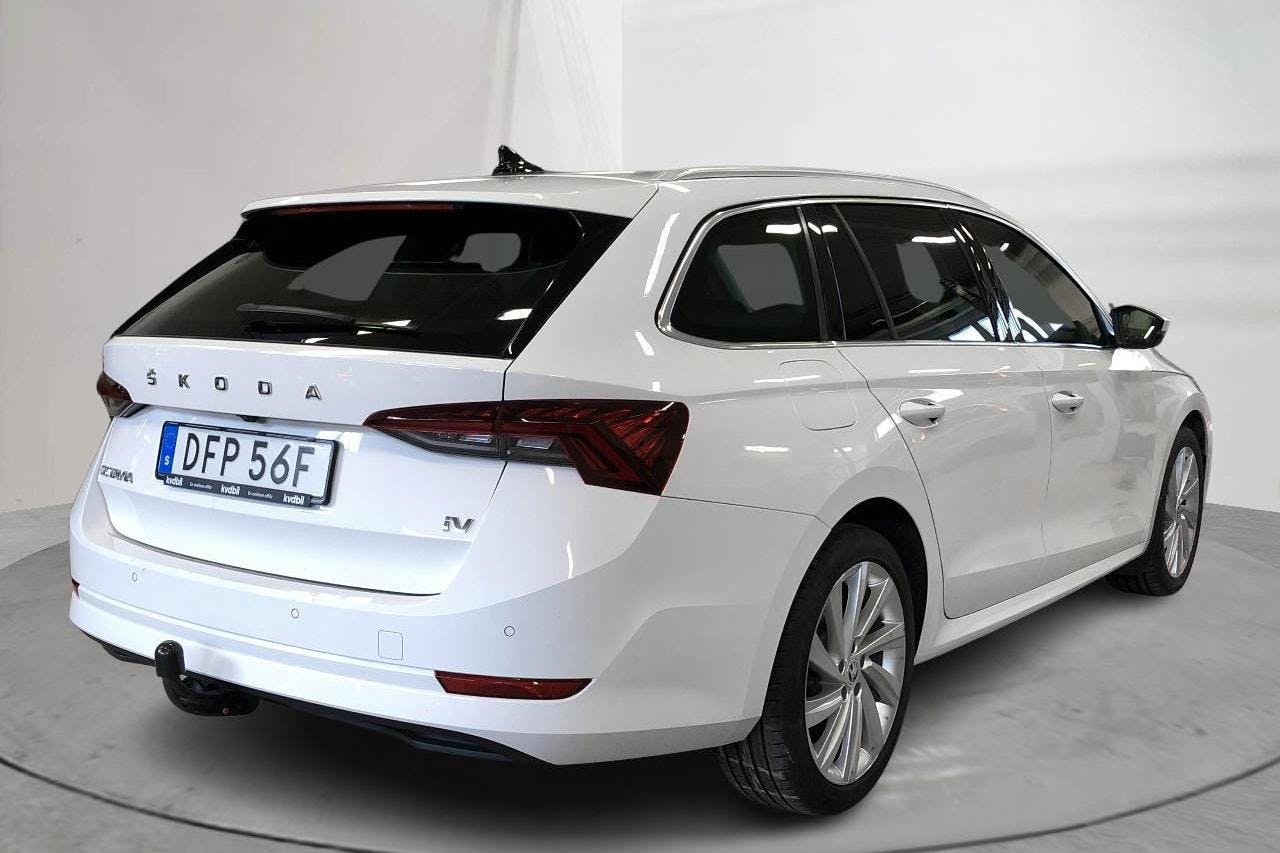 Skoda Octavia 1.4 iV PHEV Combi (204hk) - 68 430 km - Automatic - white - 2021