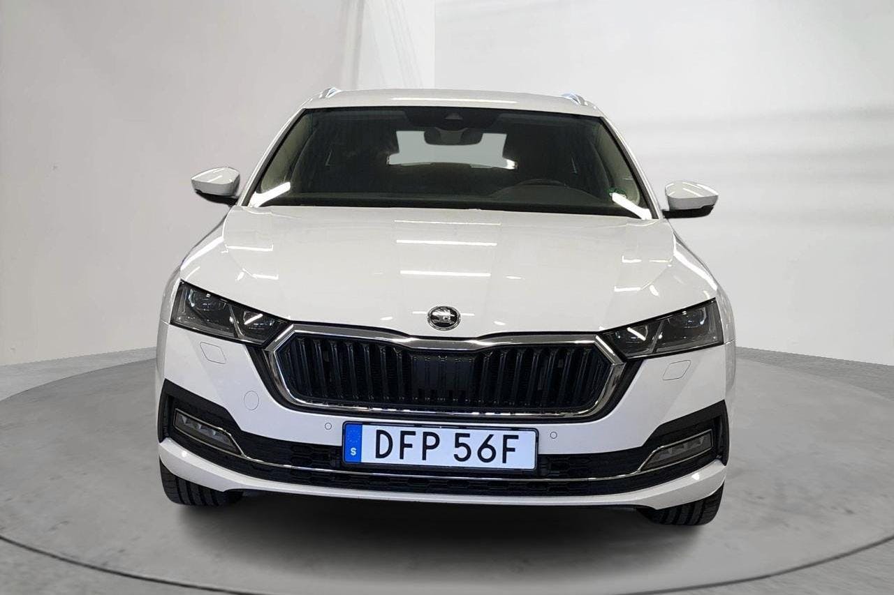 Skoda Octavia 1.4 iV PHEV Combi (204hk) - 68 430 km - Automatic - white - 2021