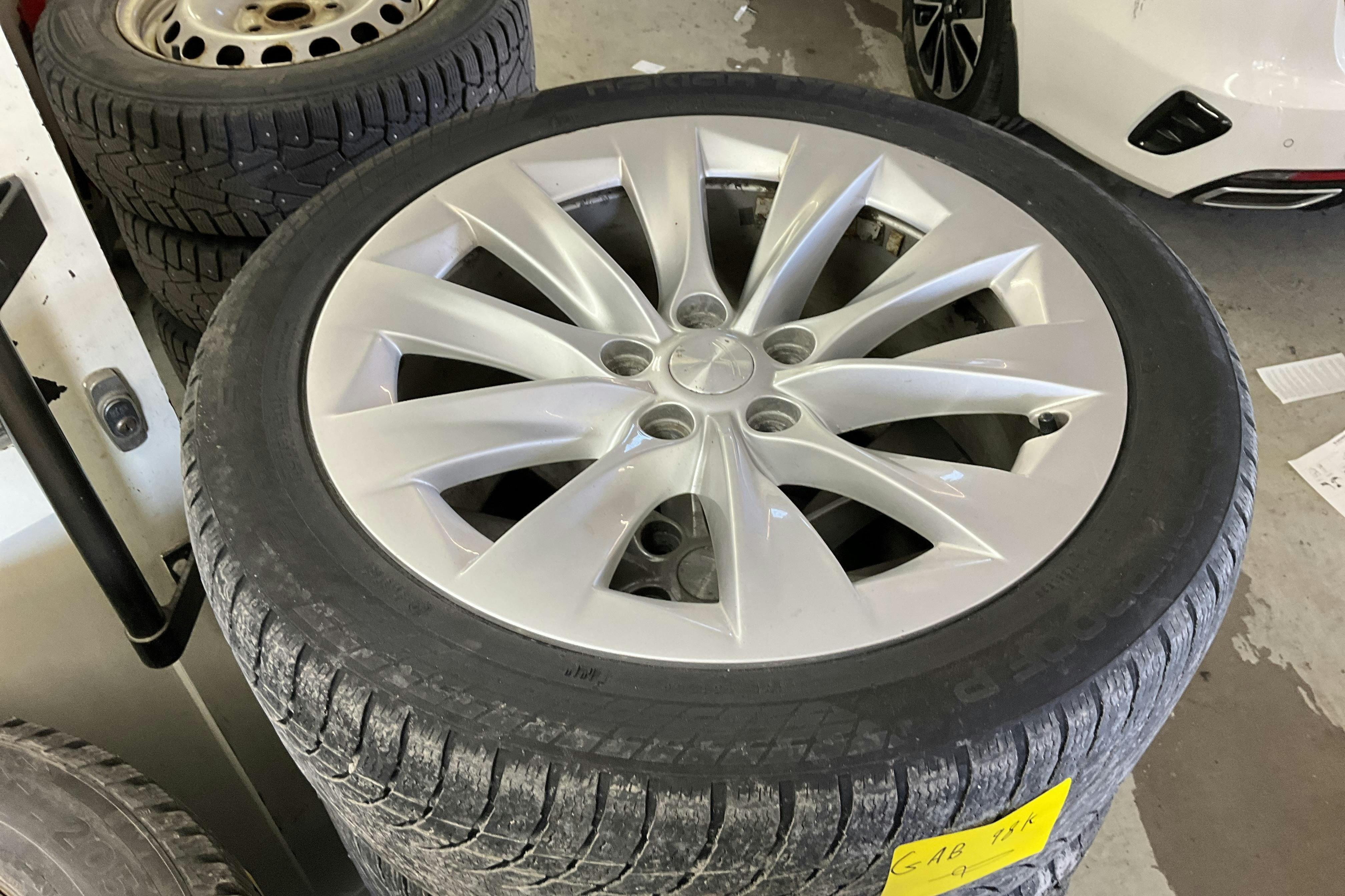 Tesla Model S 75D - 14 890 mil - Automat - svart - 2018
