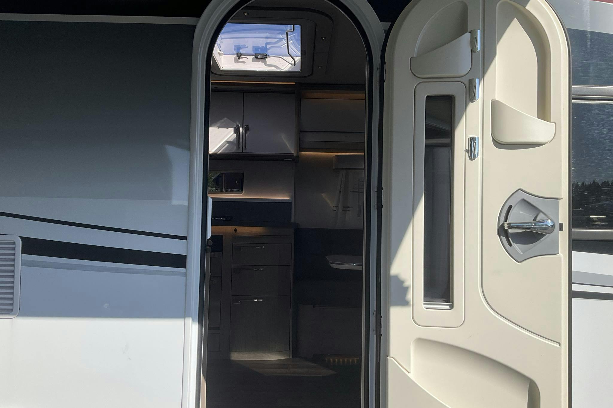 KABE IMPERIAL 740 TDL KS Husvagn med AC & mover - 0 km - 2022