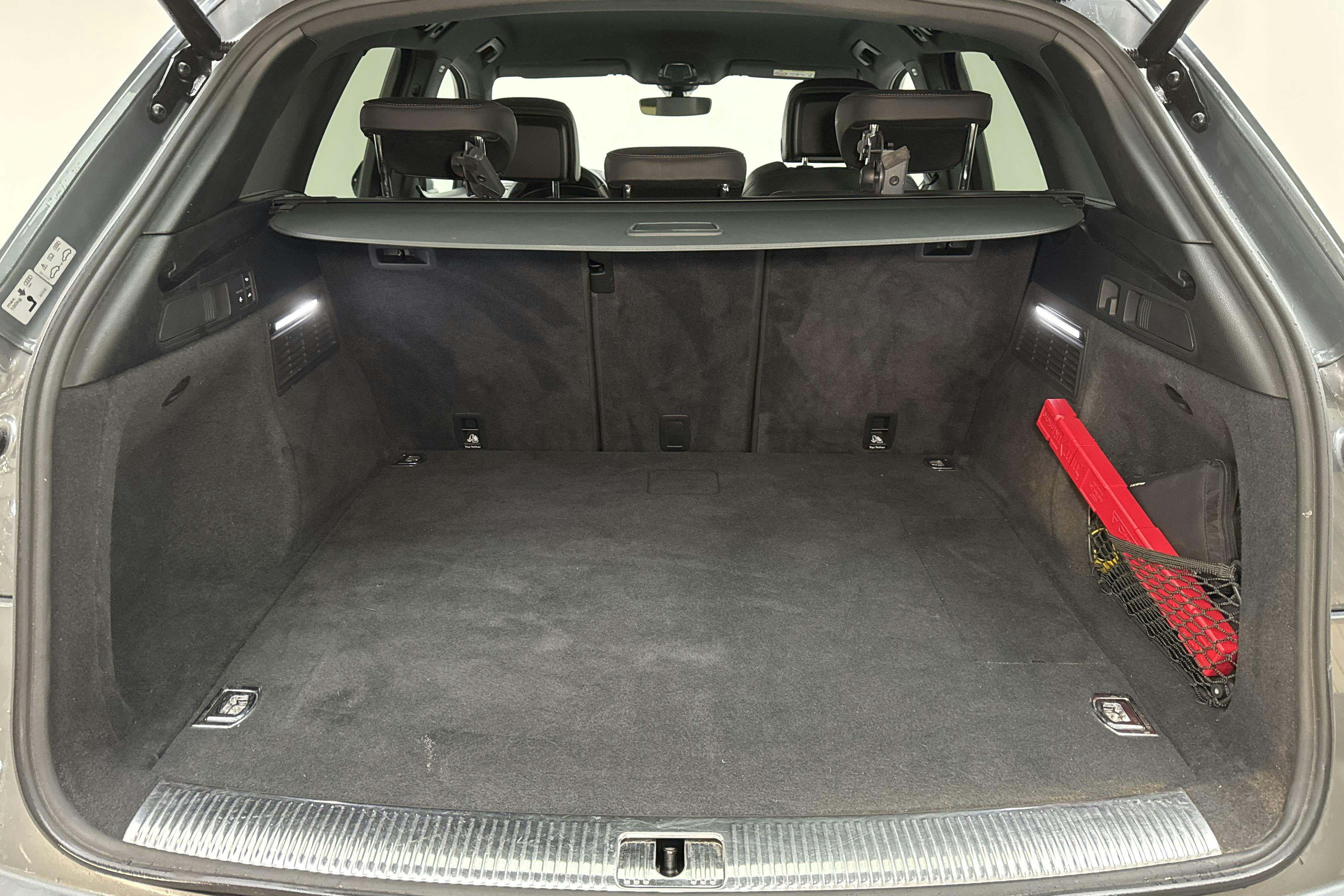 Audi Q5 55 TFSI e quattro (367hk) - 10 419 mil - Automat - grå - 2020
