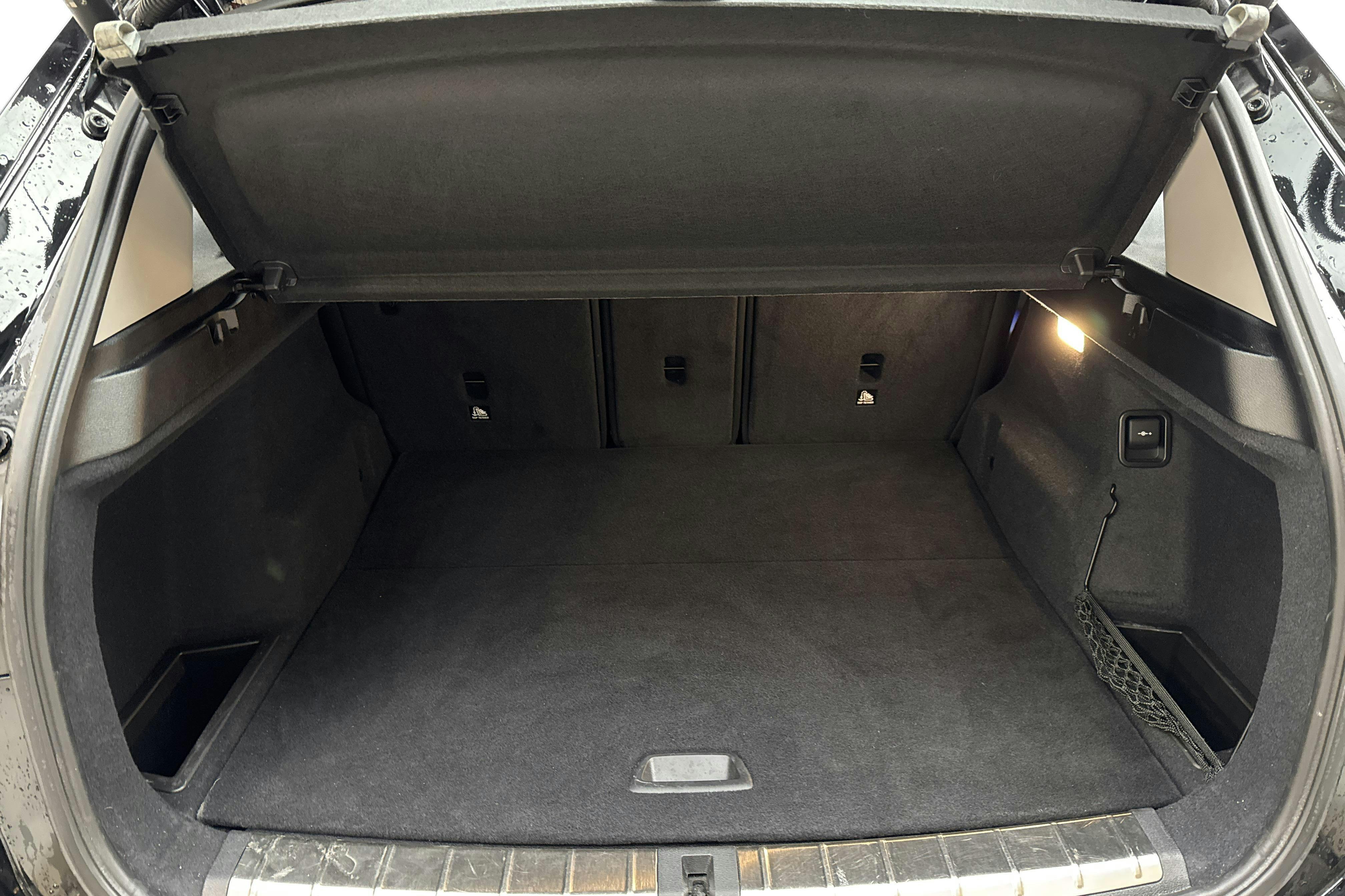 BMW X1 sDrive20i LCI, F48 (192hk) - 105 190 km - Automatic - black - 2020