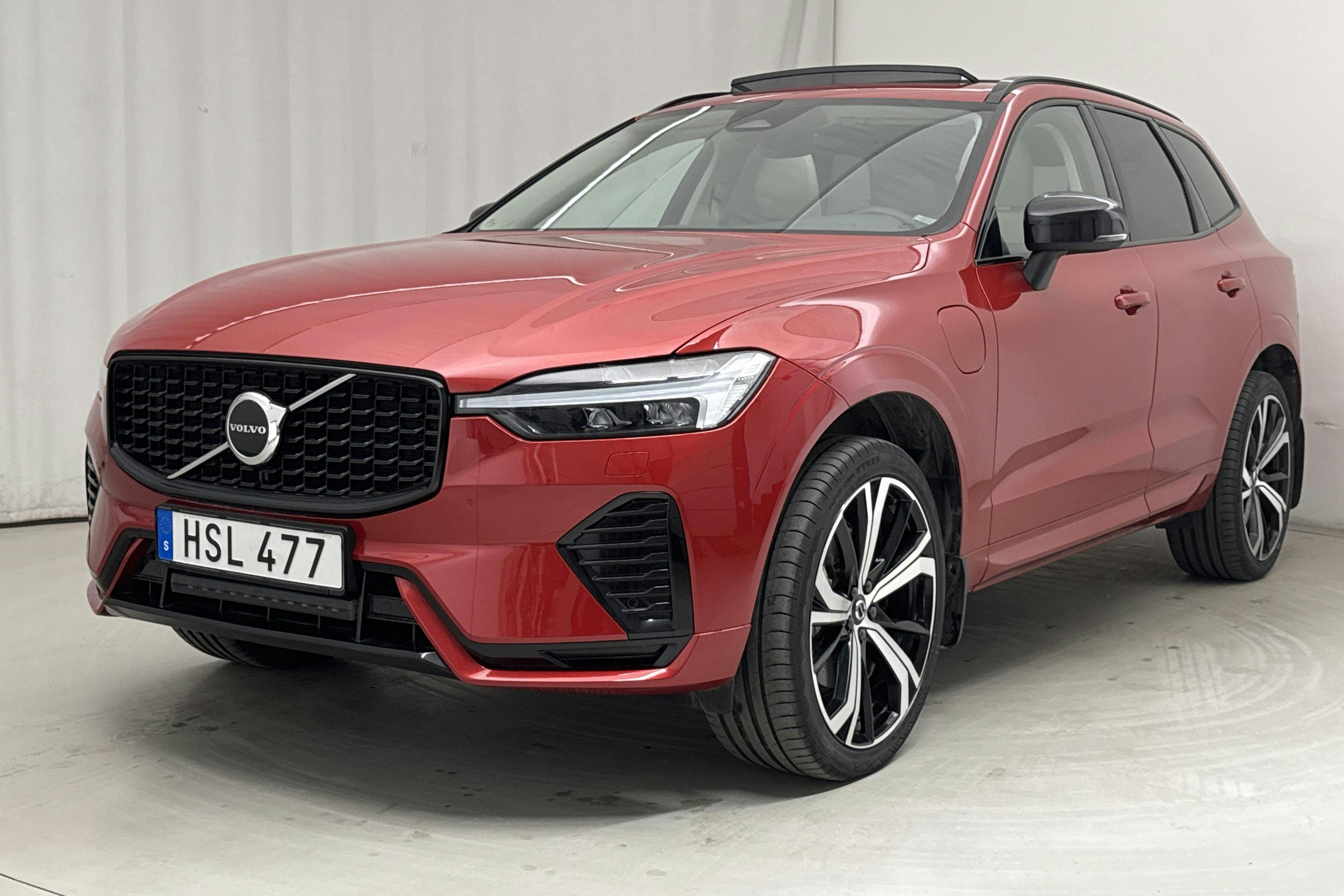 Volvo XC60 T6 AWD Recharge (350hk) - 4 824 mil - Automat - röd - 2023