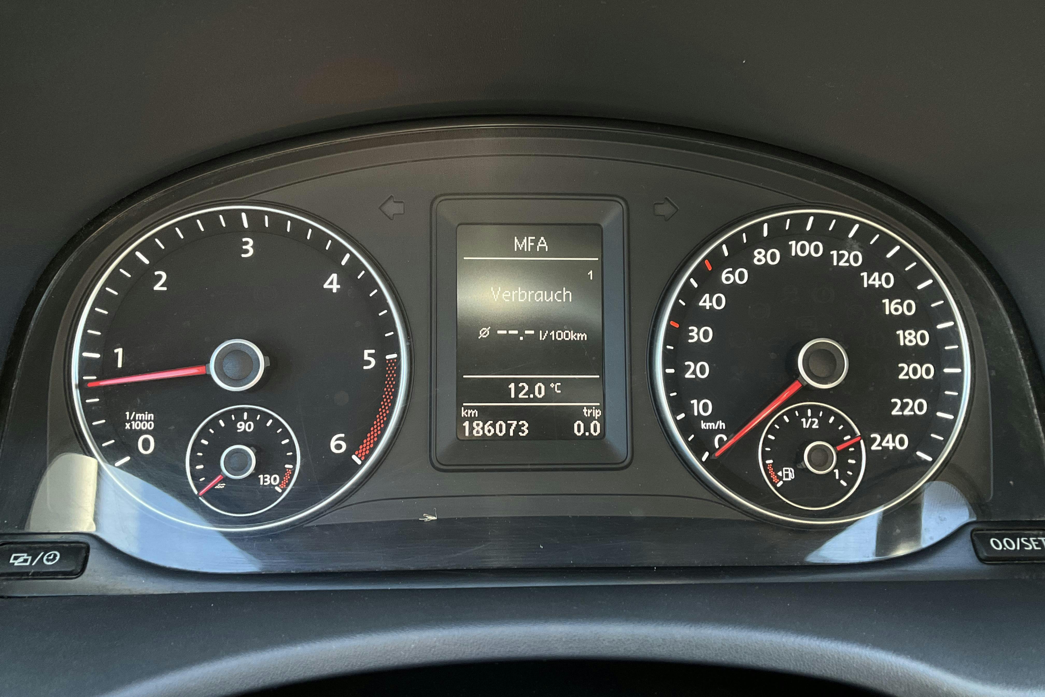 VW Caddy 2.0 TDI Maxi Skåp 4-motion (110hk) - 18 608 mil - Manuell - vit - 2015