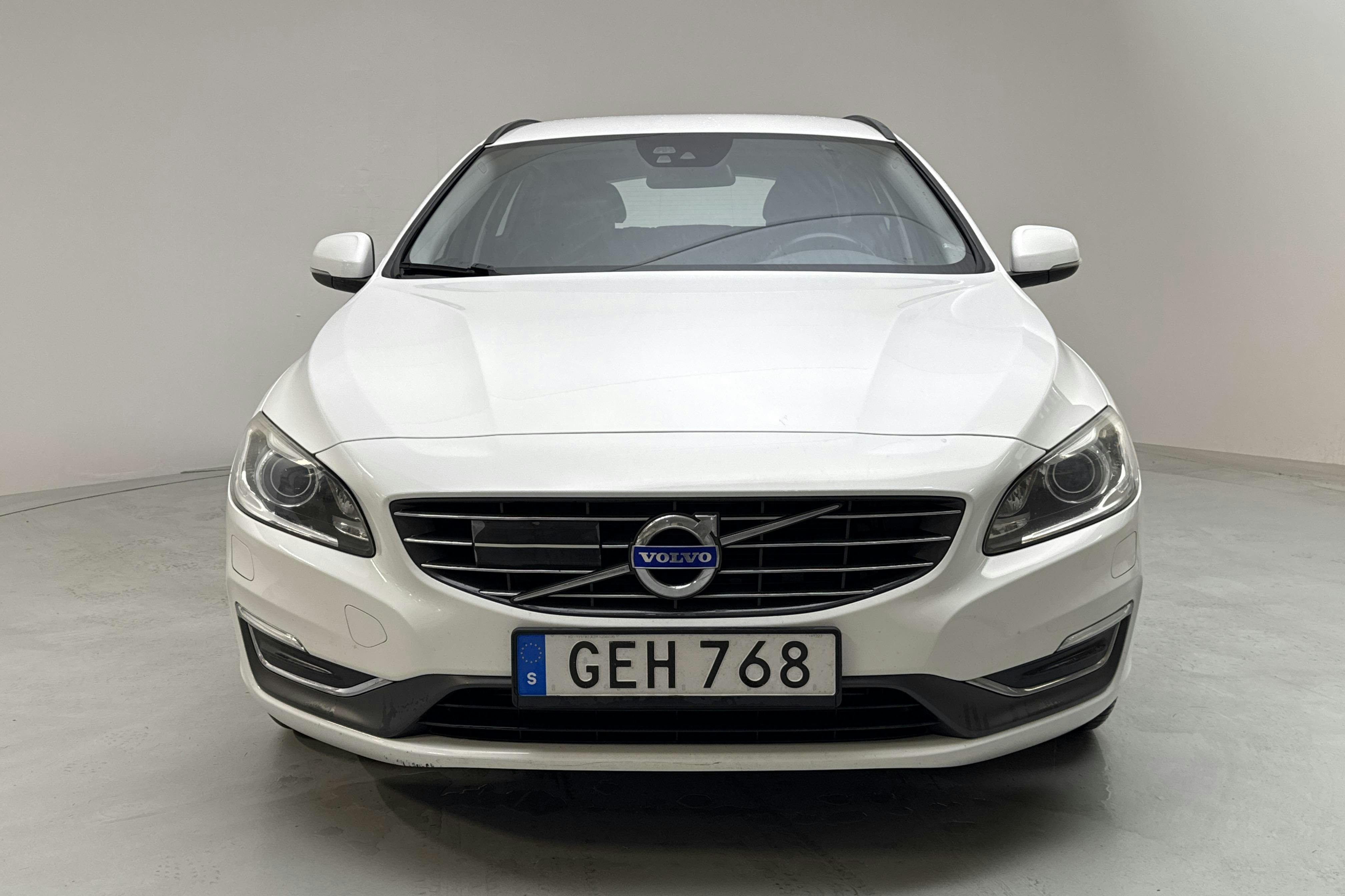 Volvo V60 D4 (181hk) - 160 620 km - Automatic - white - 2015