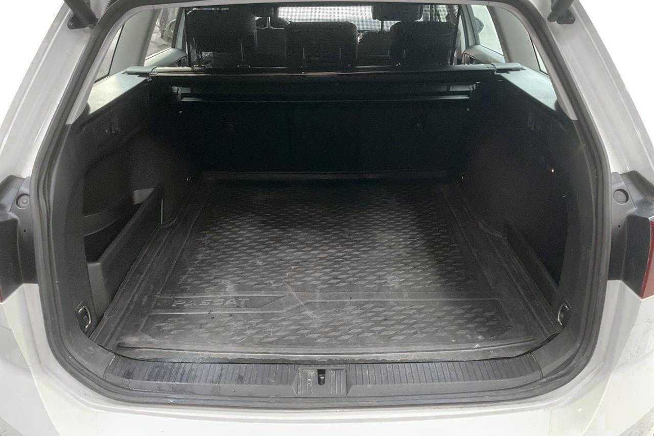 VW Passat Alltrack 2.0 TDI 4MOTION (190hk) - 204 100 km - Automatic - white - 2020