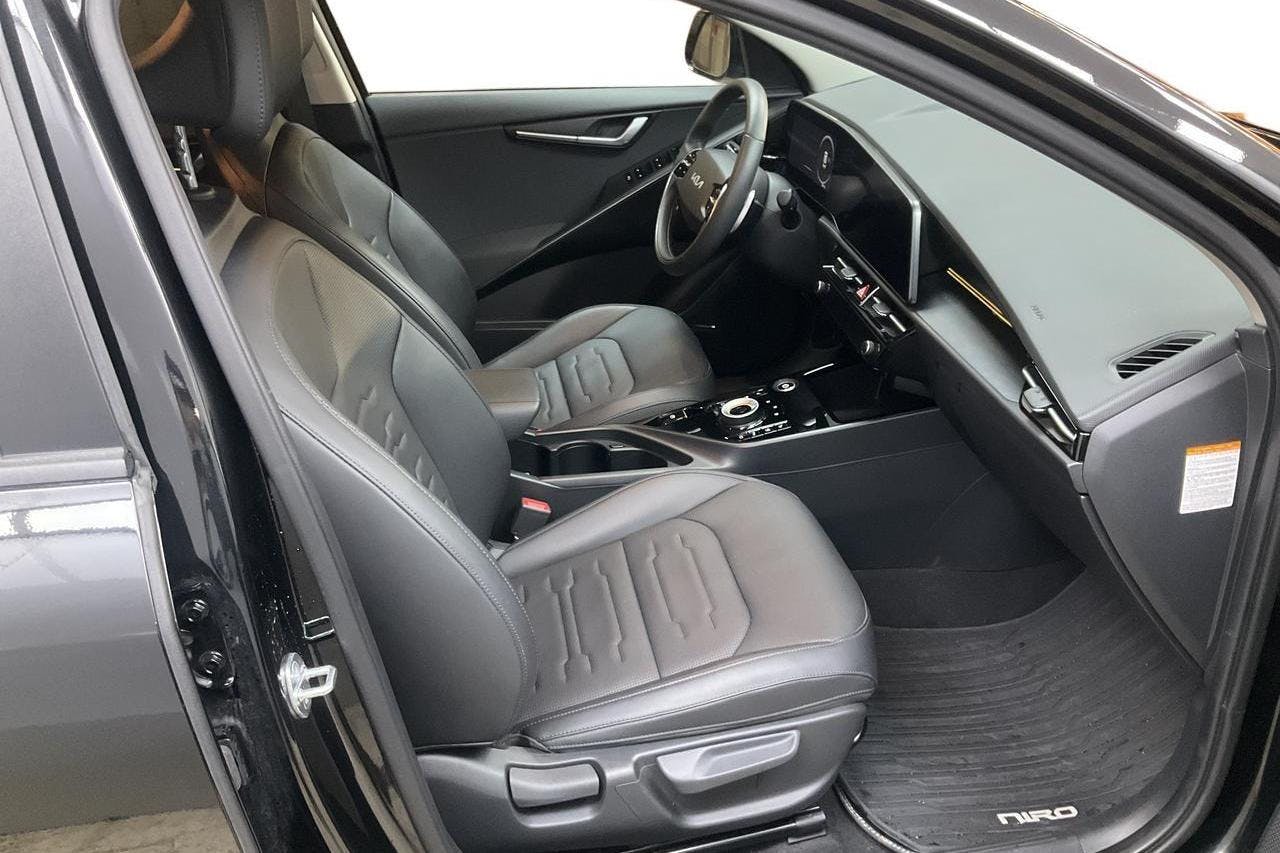 KIA Niro EV 65 kWh (204hk) - 36 120 km - Automatic - black - 2023
