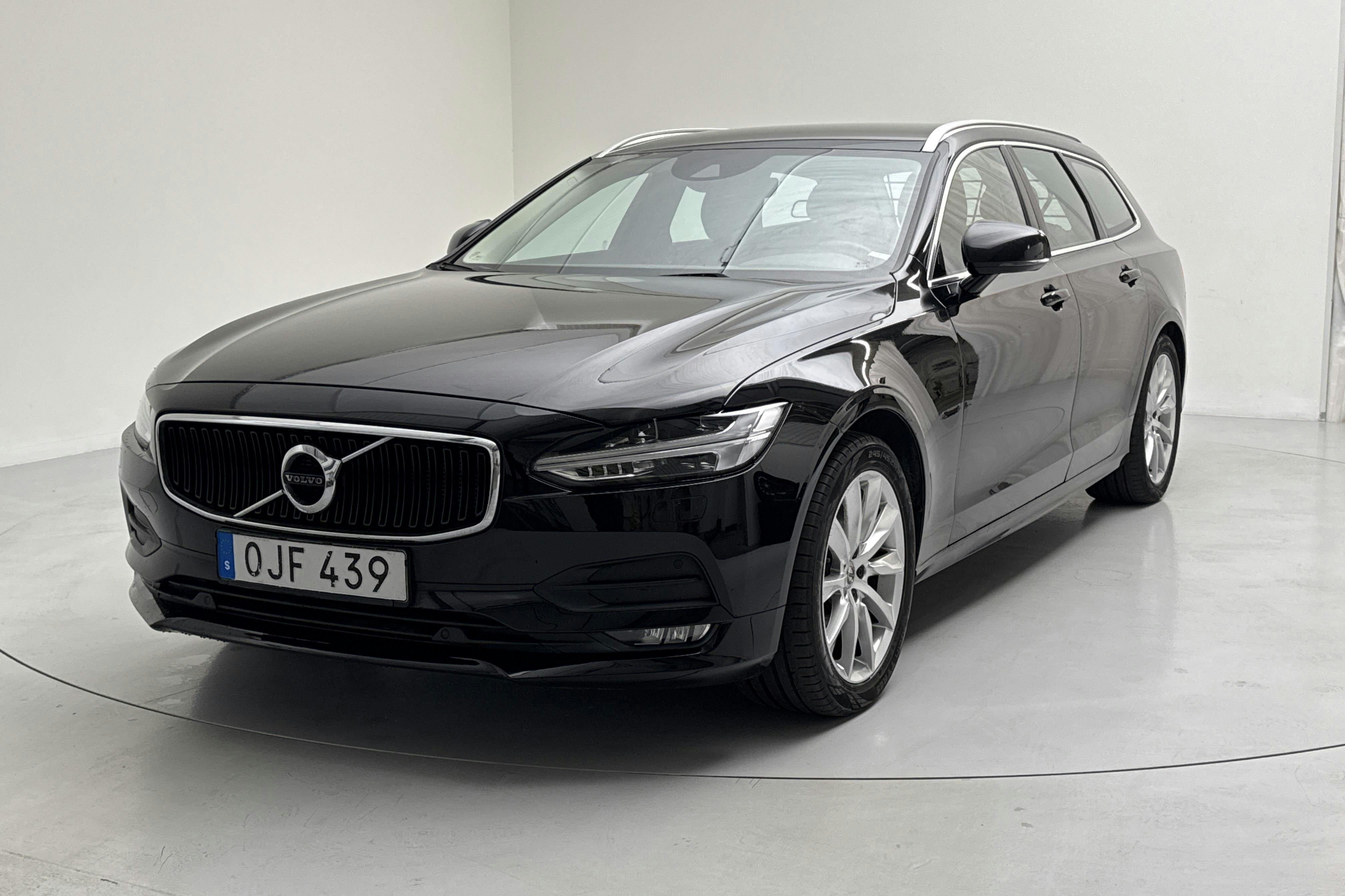 Volvo V90 T4 (190hk) - 140 080 km - Automatic - black - 2019