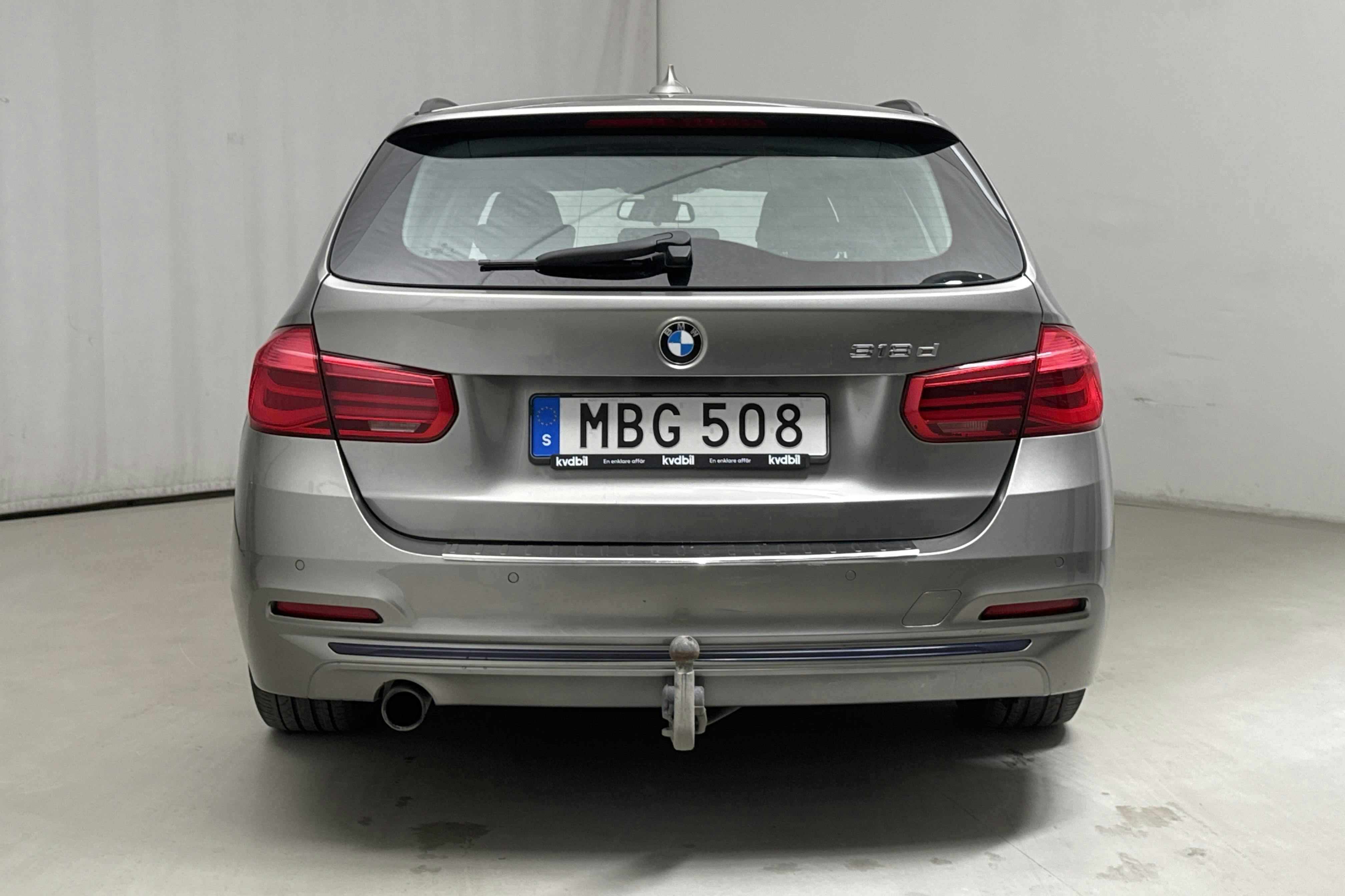 BMW 318d Touring, F31 (150hk) - 144 270 km - Automatic - silver - 2016