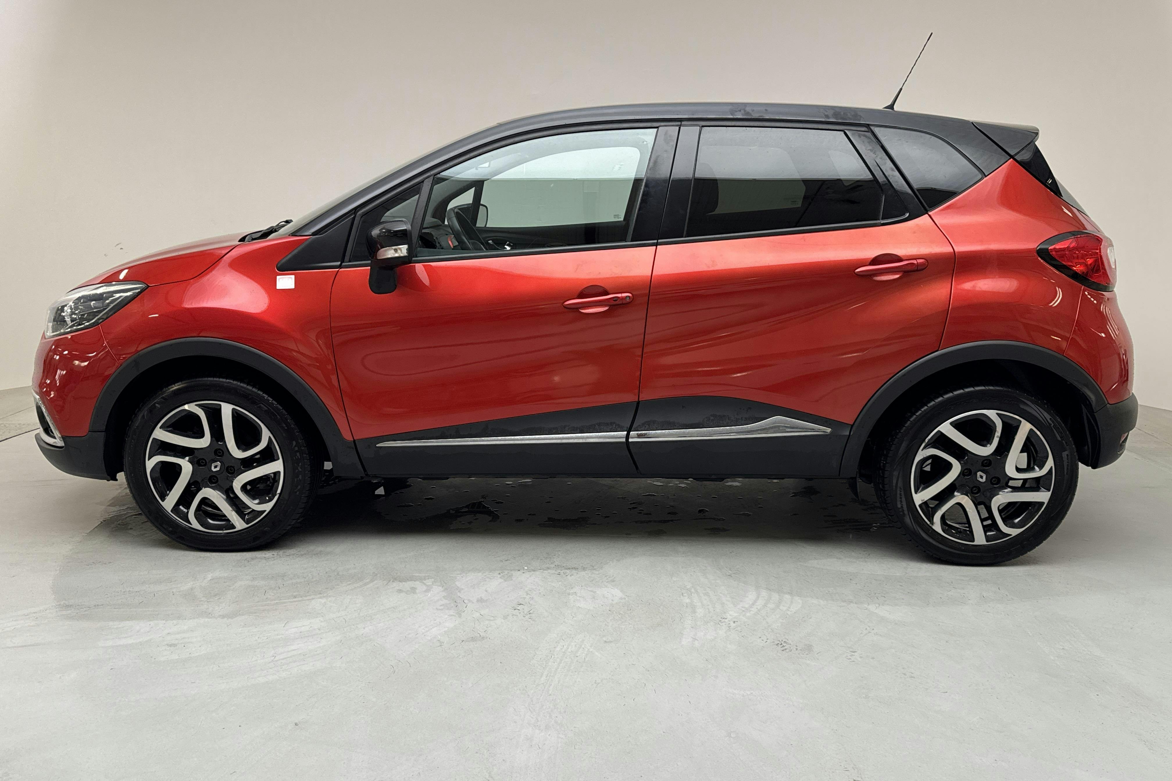 Renault Captur 1.2 TCe (120hk) - 13 160 mil - Automat - 2016