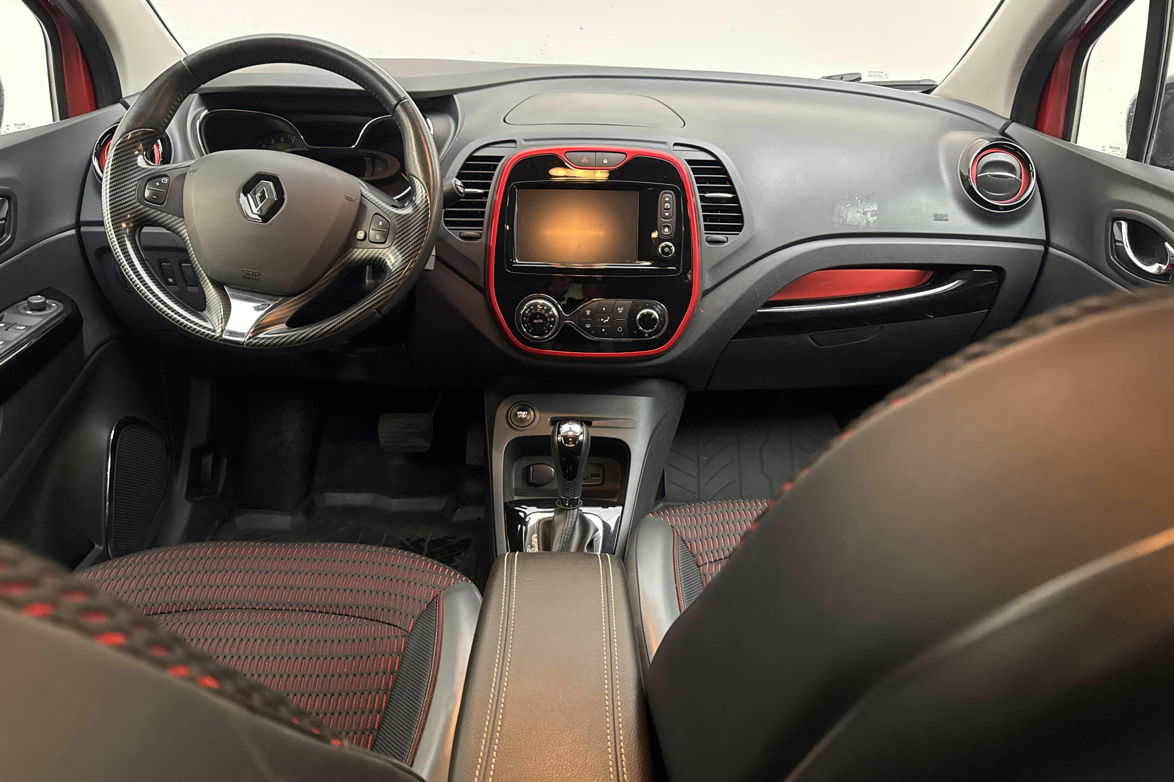 Renault Captur 1.2 TCe (120hk) - 13 160 mil - Automat - 2016