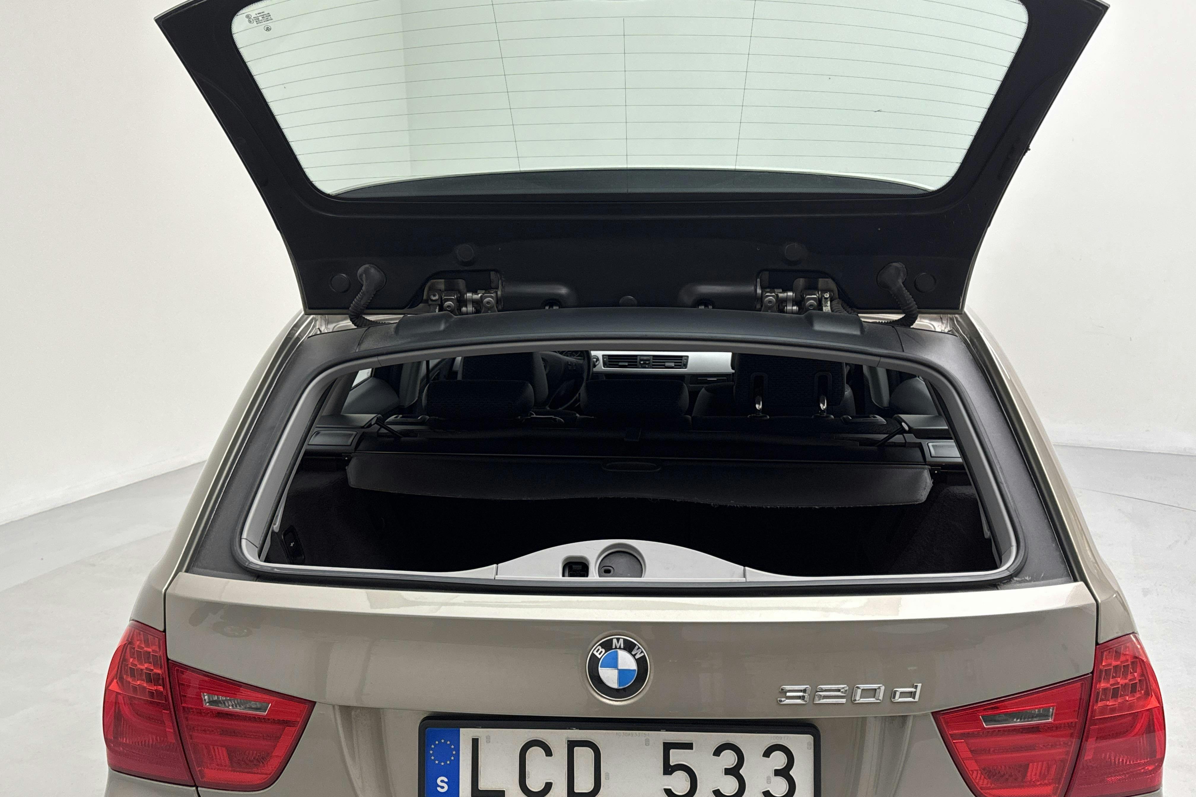 BMW 320d xDrive Touring, E91 (184hk) - 208 870 km - Manual - Light Brown - 2011