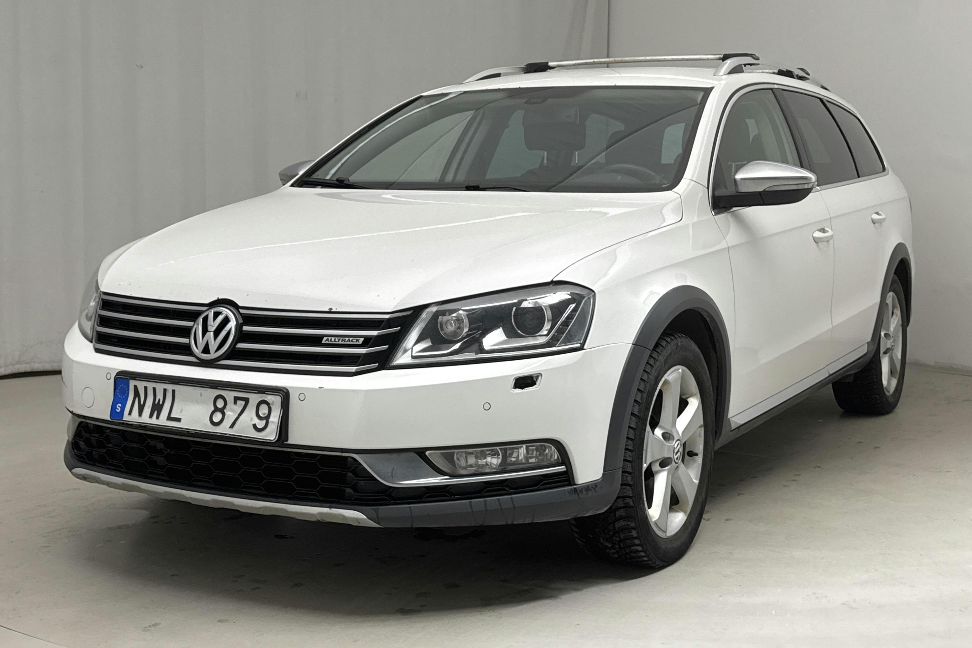 VW Passat Alltrack 2.0 TDI BlueMotion Technology 4Motion (177hk) - 18 489 mil - Automat - vit - 2014