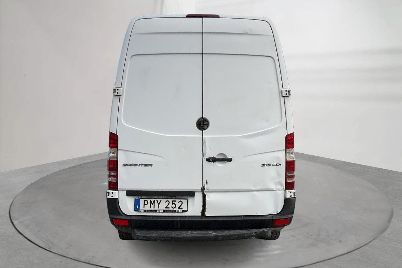 Mercedes Sprinter 213 CDI (129hk) - 291 120 km - Automatic - white - 2016