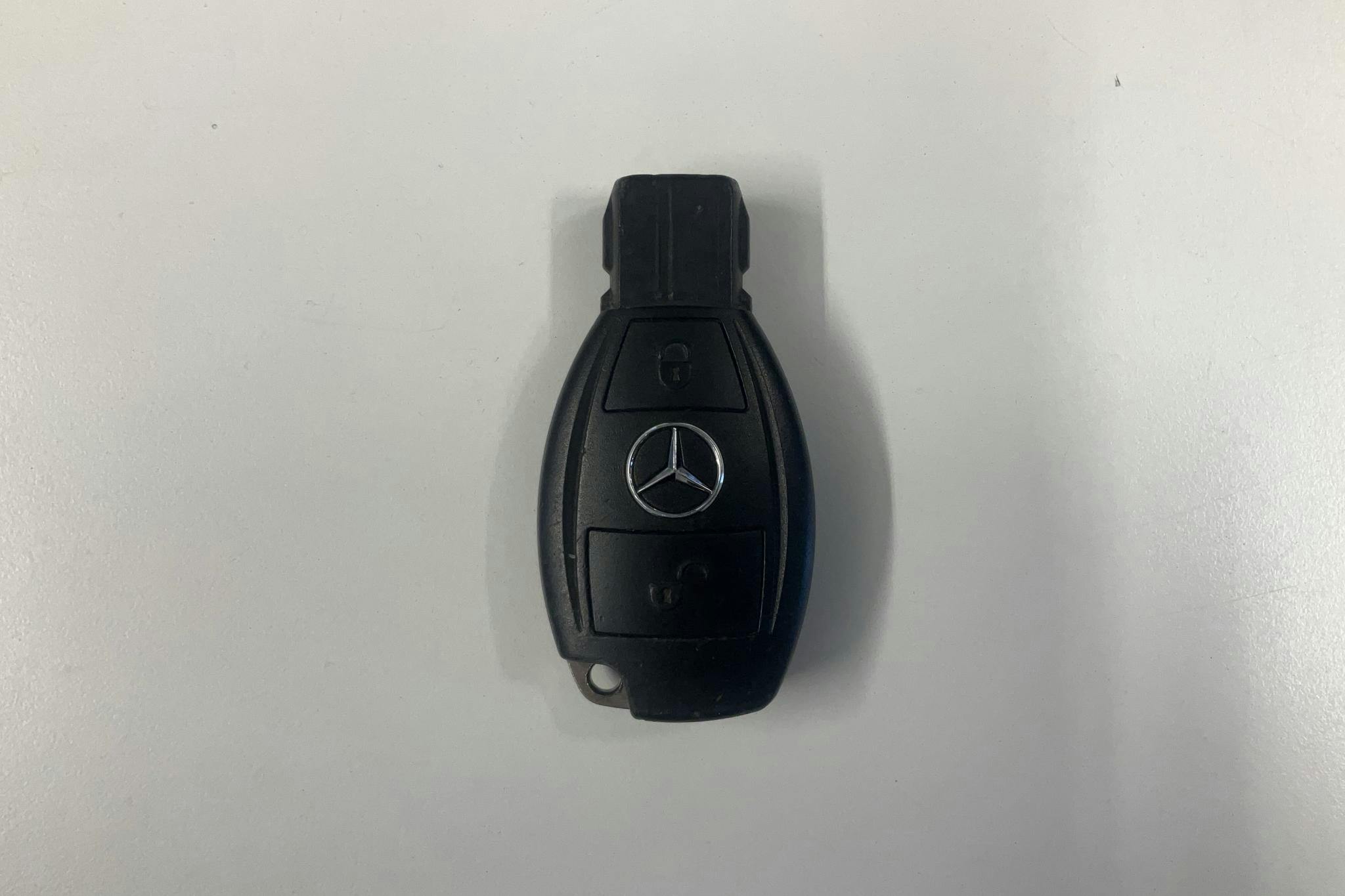 Mercedes Sprinter 319 CDI Volymskåp (190hk) - 20 888 mil - Automat - vit - 2016