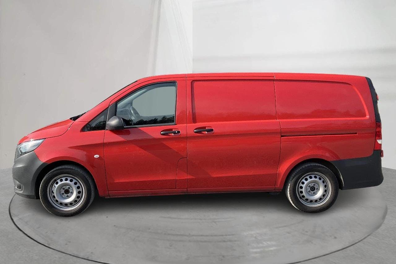 Mercedes Vito 114 CDI W640 (136hk) - 82 420 km - Automatic - red - 2018
