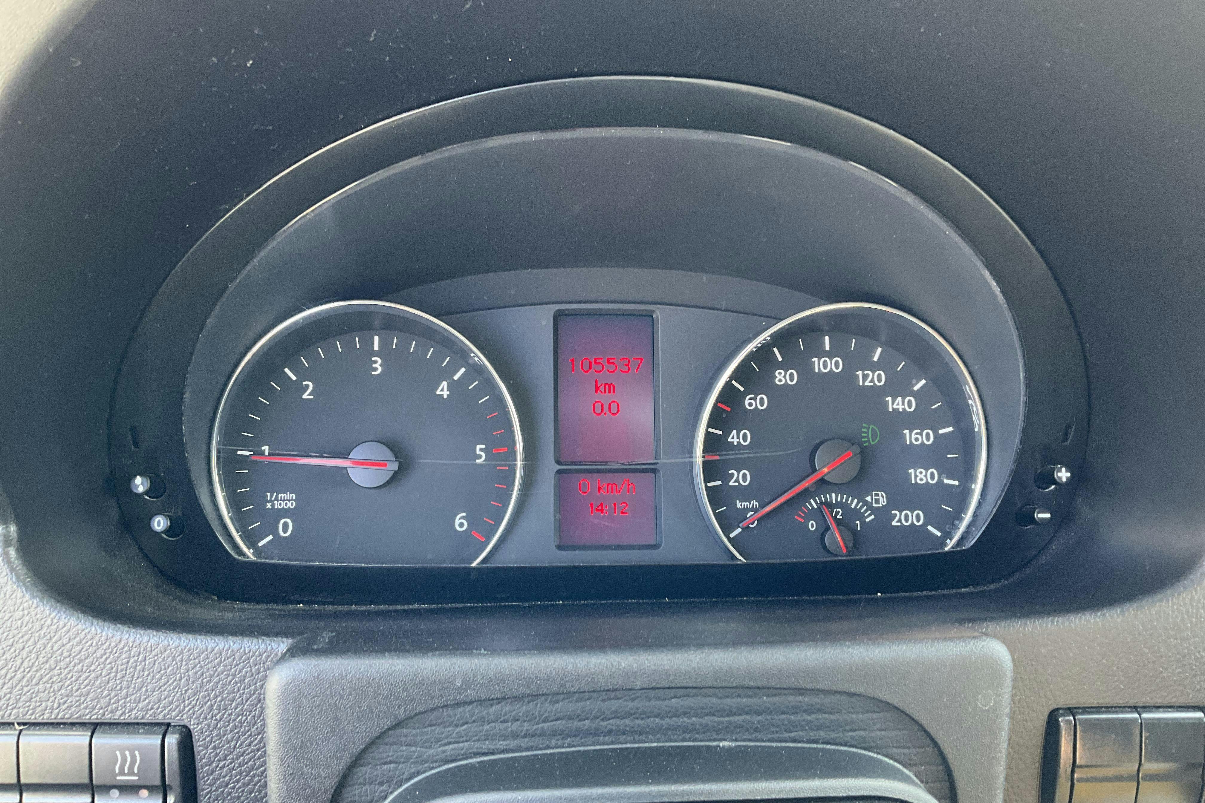 VW Crafter 35 2.0 TDI Skåp (163hk) - 105 540 km - Käsitsi - hõbe - 2016