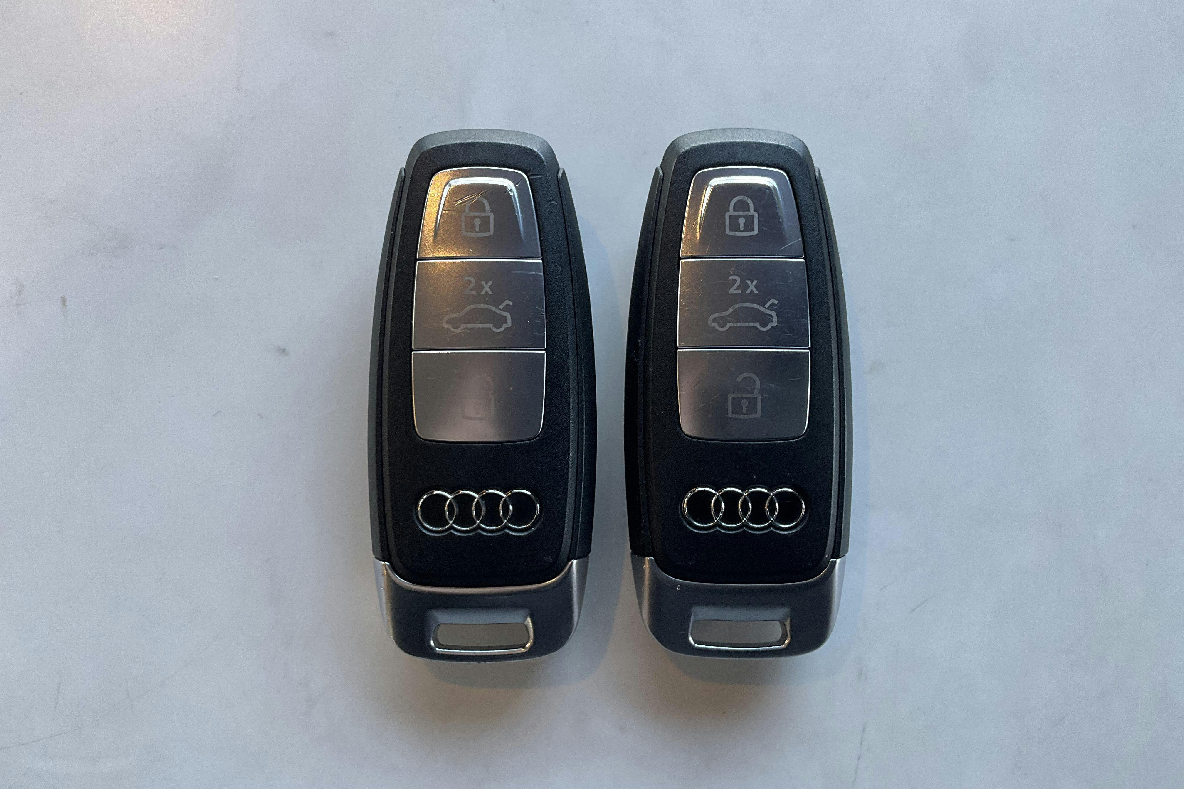 Audi Q4 50 Sportback e-tron quattro 77 kWh (299hk) - 34 590 km - Automaatne - hall - 2022