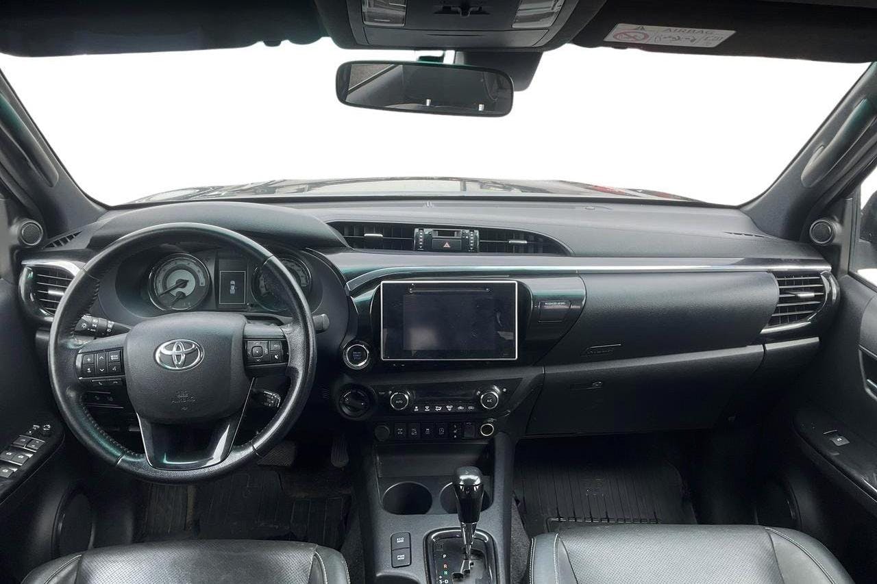 Toyota Hilux 2.4 D 4WD (150hk) - 177 640 km - Automatic - black - 2019