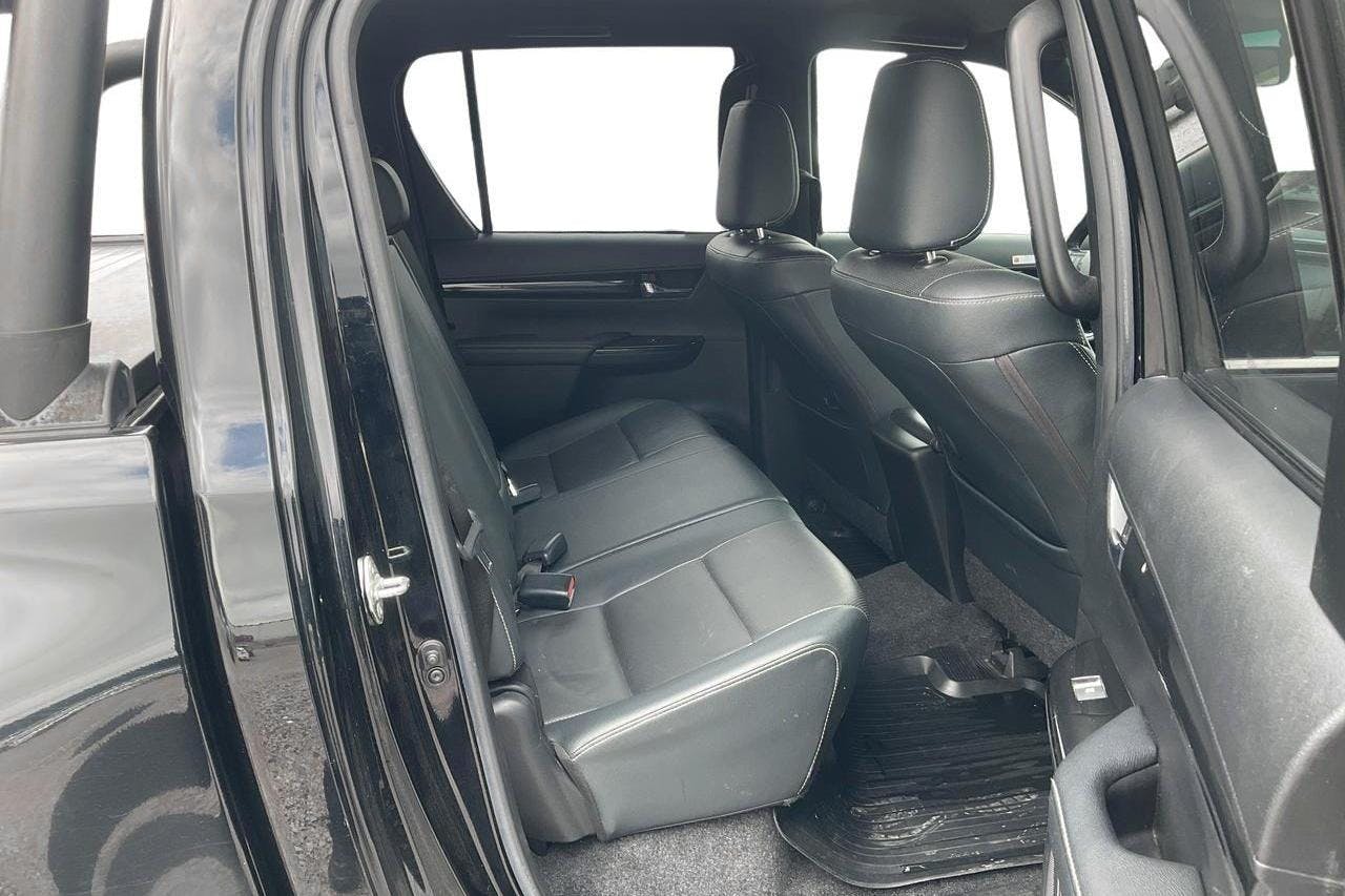 Toyota Hilux 2.4 D 4WD (150hk) - 177 640 km - Automatic - black - 2019