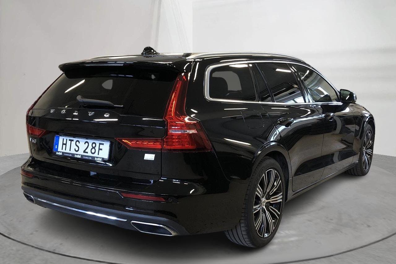 Volvo V60 T6 AWD Recharge (340hk) - 133 430 km - Automatic - black - 2022