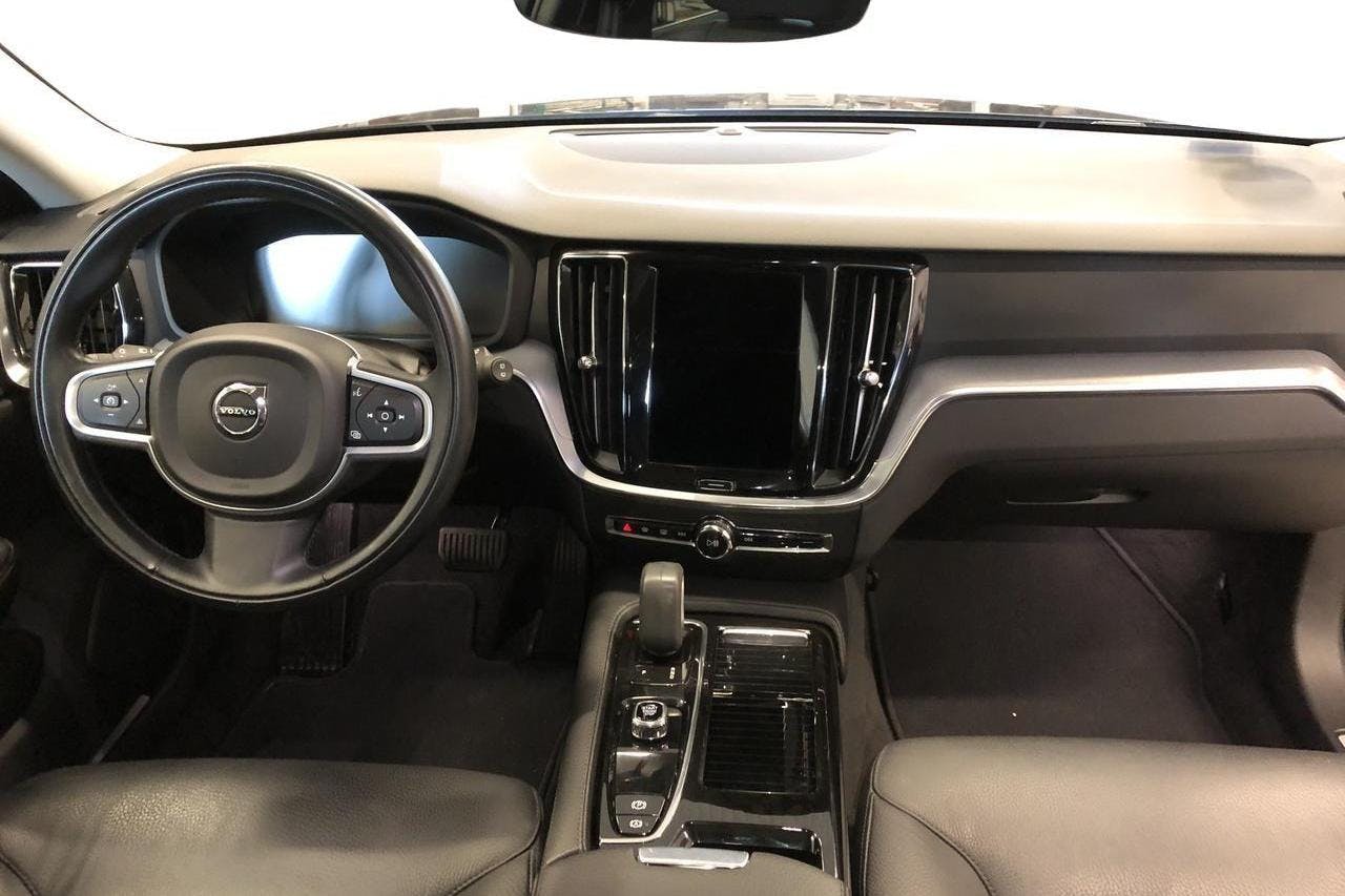 Volvo V60 T6 AWD Recharge (340hk) - 133 430 km - Automatic - black - 2022