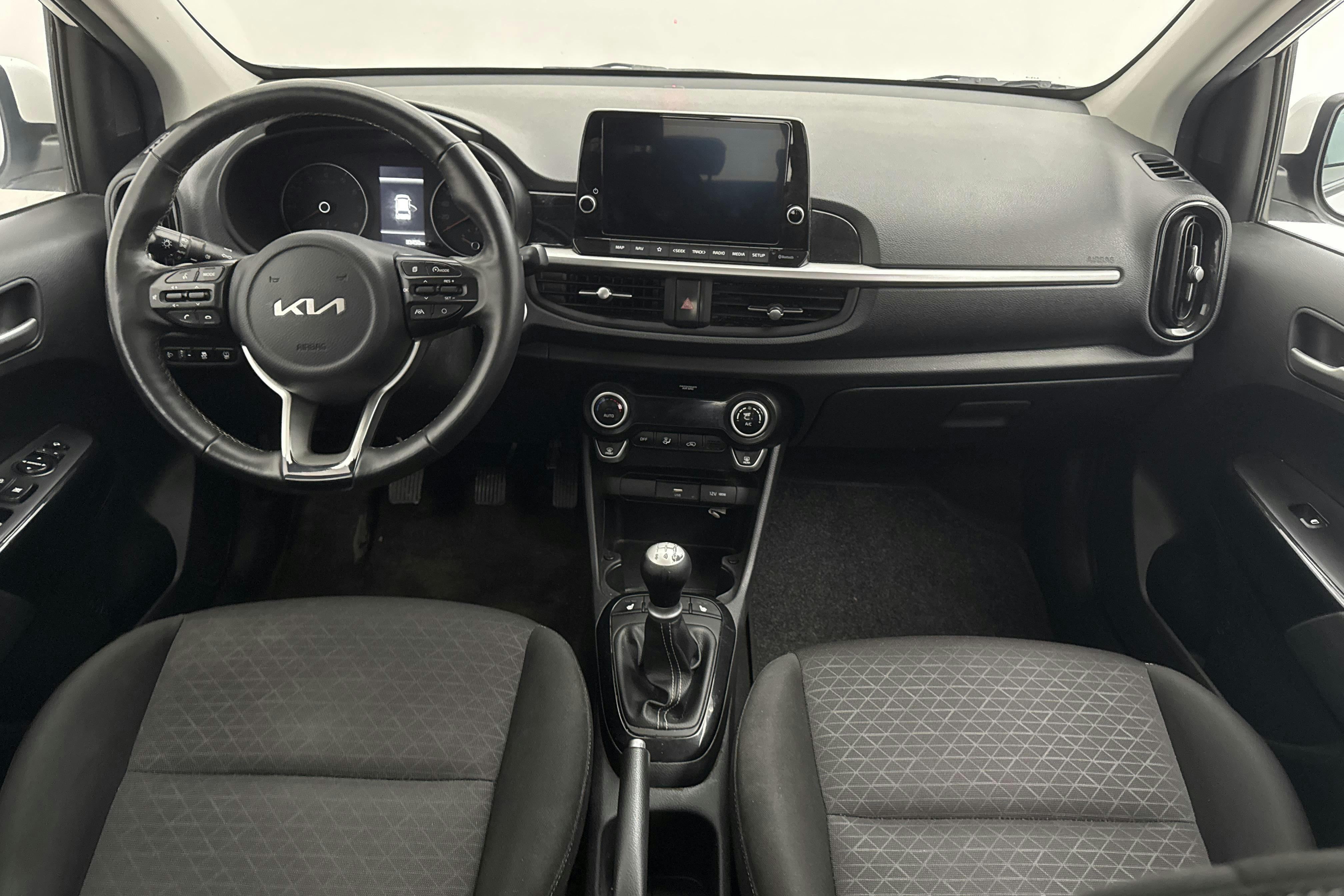 KIA Picanto 1.0 DPI (67hk) - 33 450 km - Manual - white - 2023