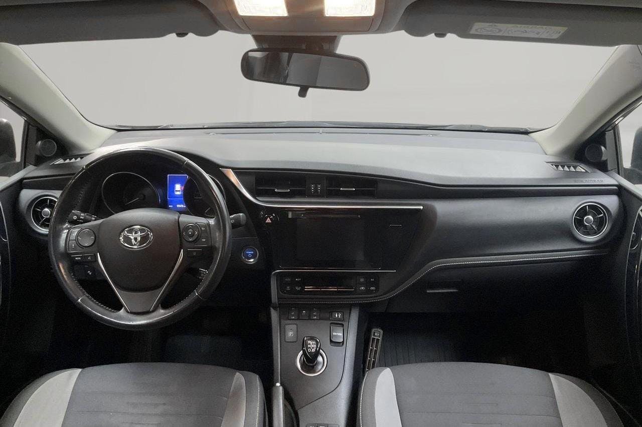 Toyota Auris 1.8 HSD Touring Sports (136hk) - 99 480 km - Automatic - Light Grey - 2018