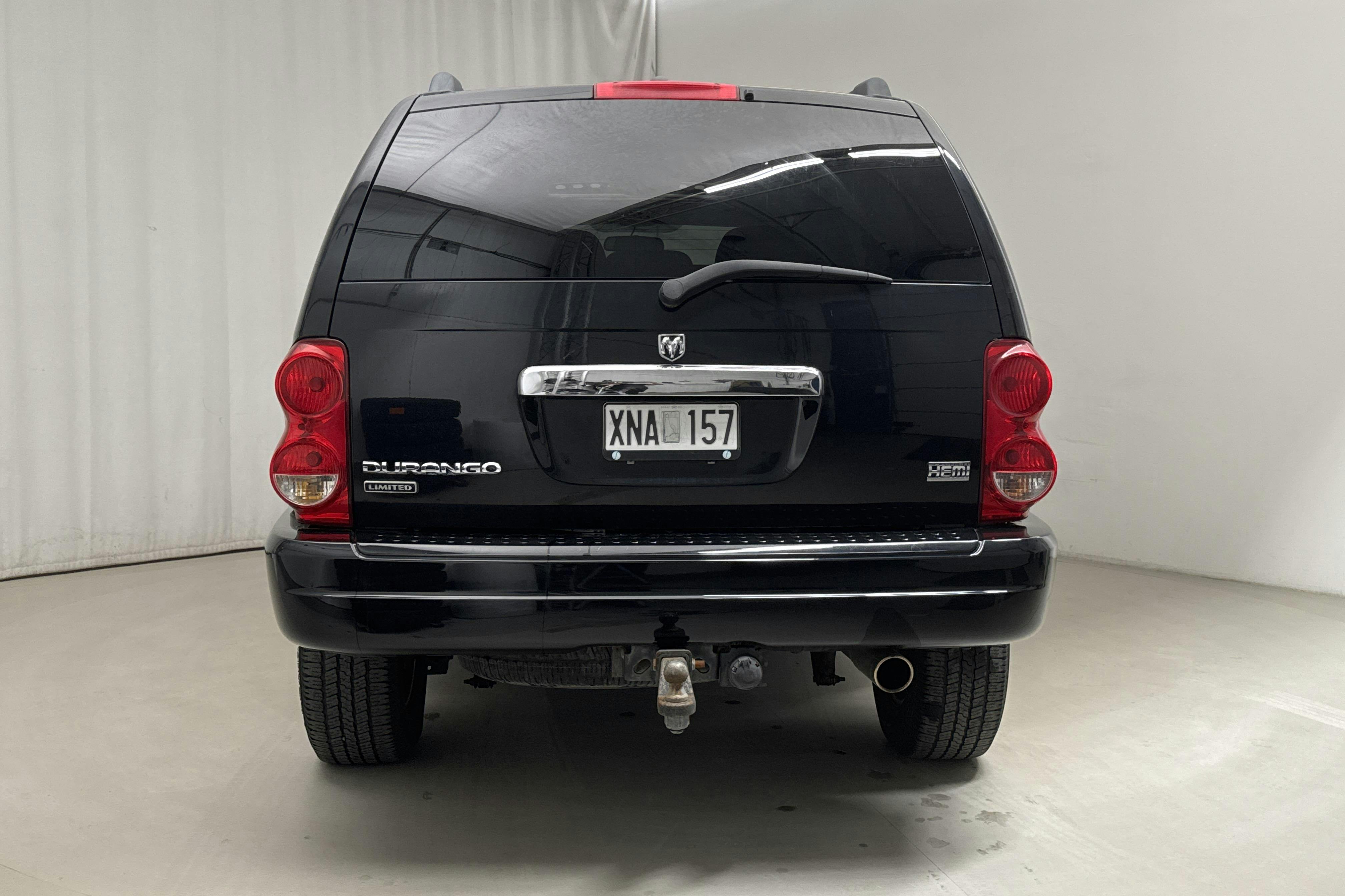 Dodge Durango 5.7 L Hemi V8 4WD (340hk) - 80 540 km - Automaattinen - musta - 2004