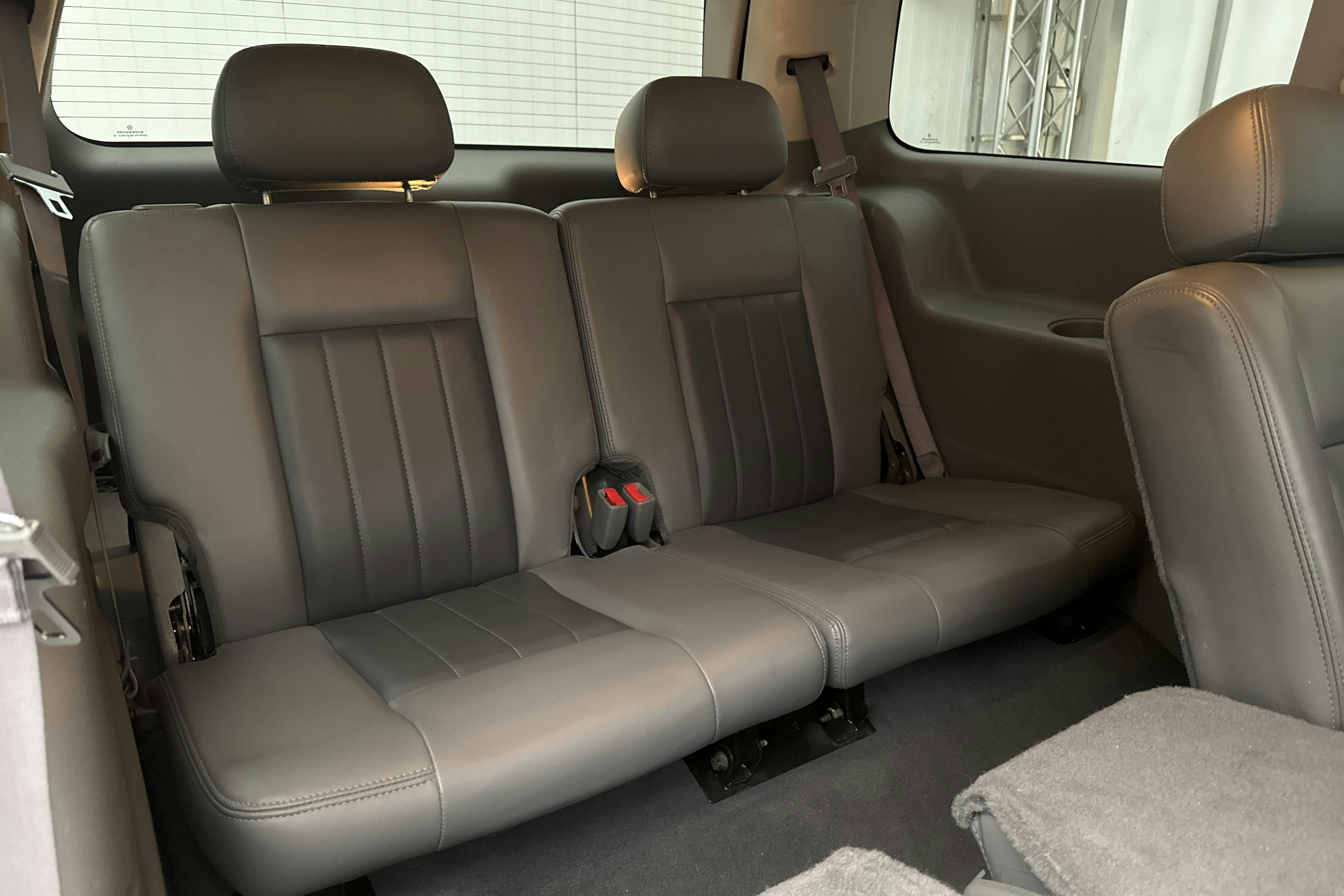 Dodge Durango 5.7 L Hemi V8 4WD (340hk) - 80 540 km - Automaattinen - musta - 2004