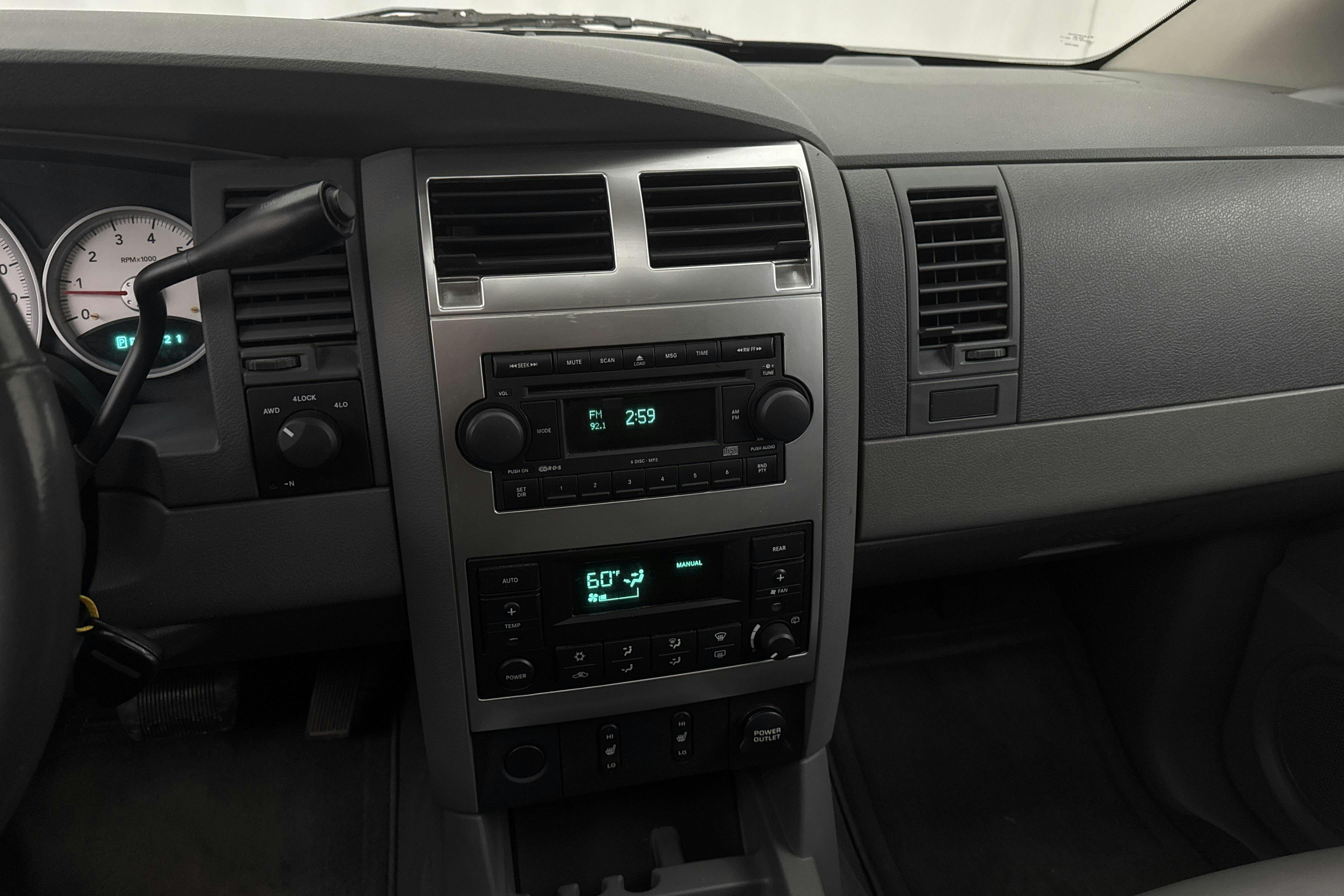 Dodge Durango 5.7 L Hemi V8 4WD (340hk) - 80 540 km - Automaattinen - musta - 2004