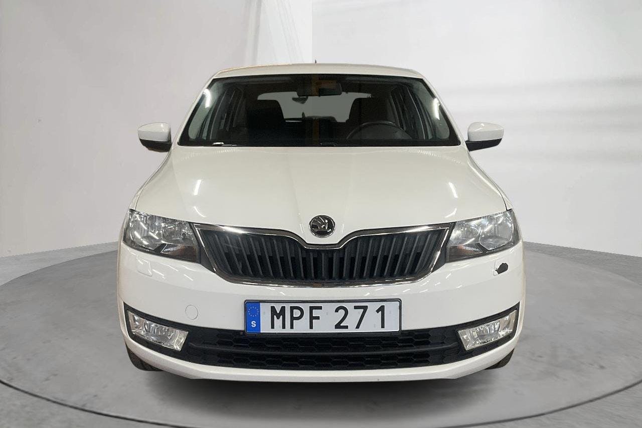 Skoda Rapid 1.2 TSI Spaceback (105hk) - 94 010 km - Käsitsi - valge - 2015