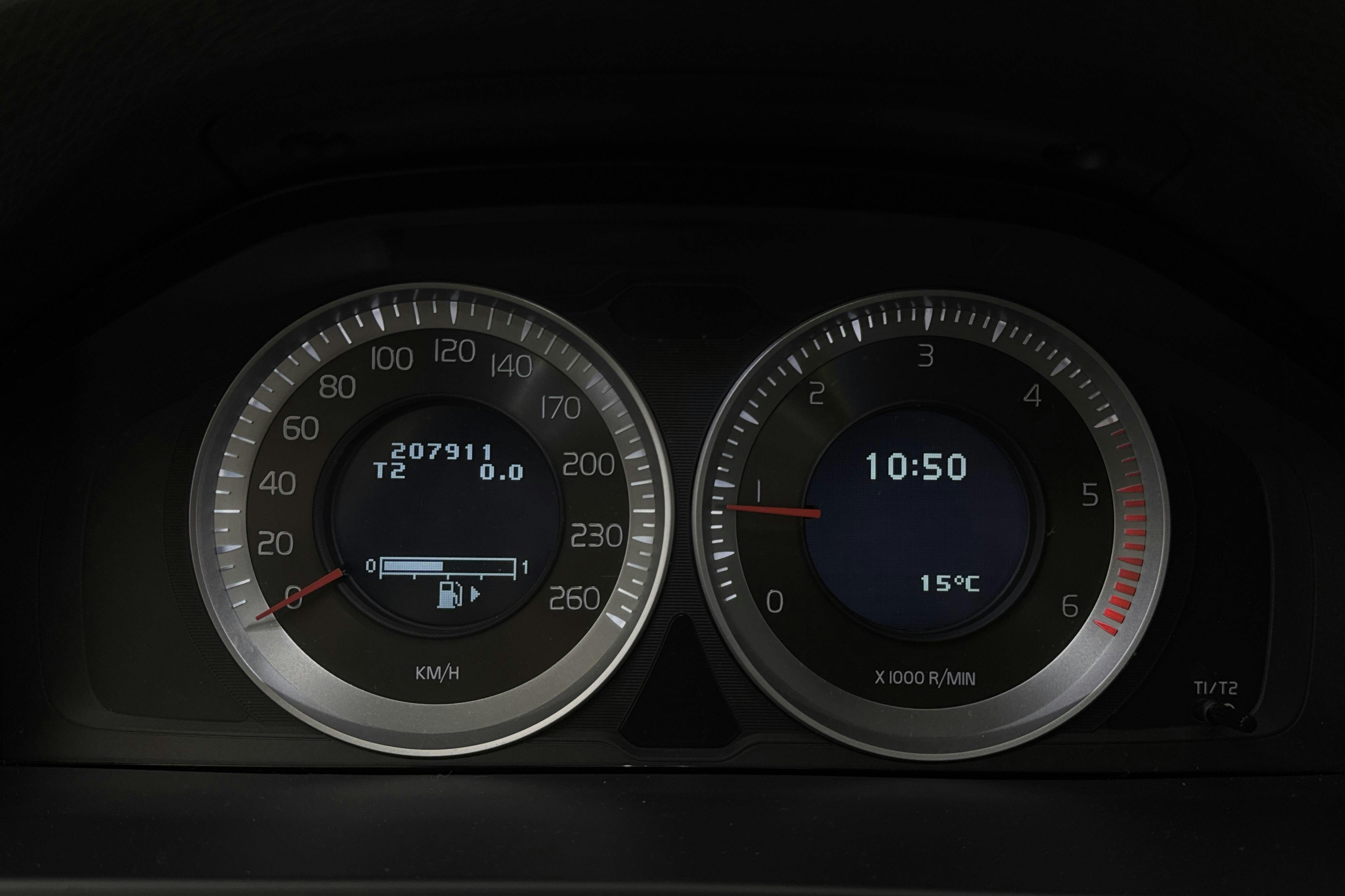 Volvo V60 D2 (115hk) - 207 910 km - Manual - black - 2013