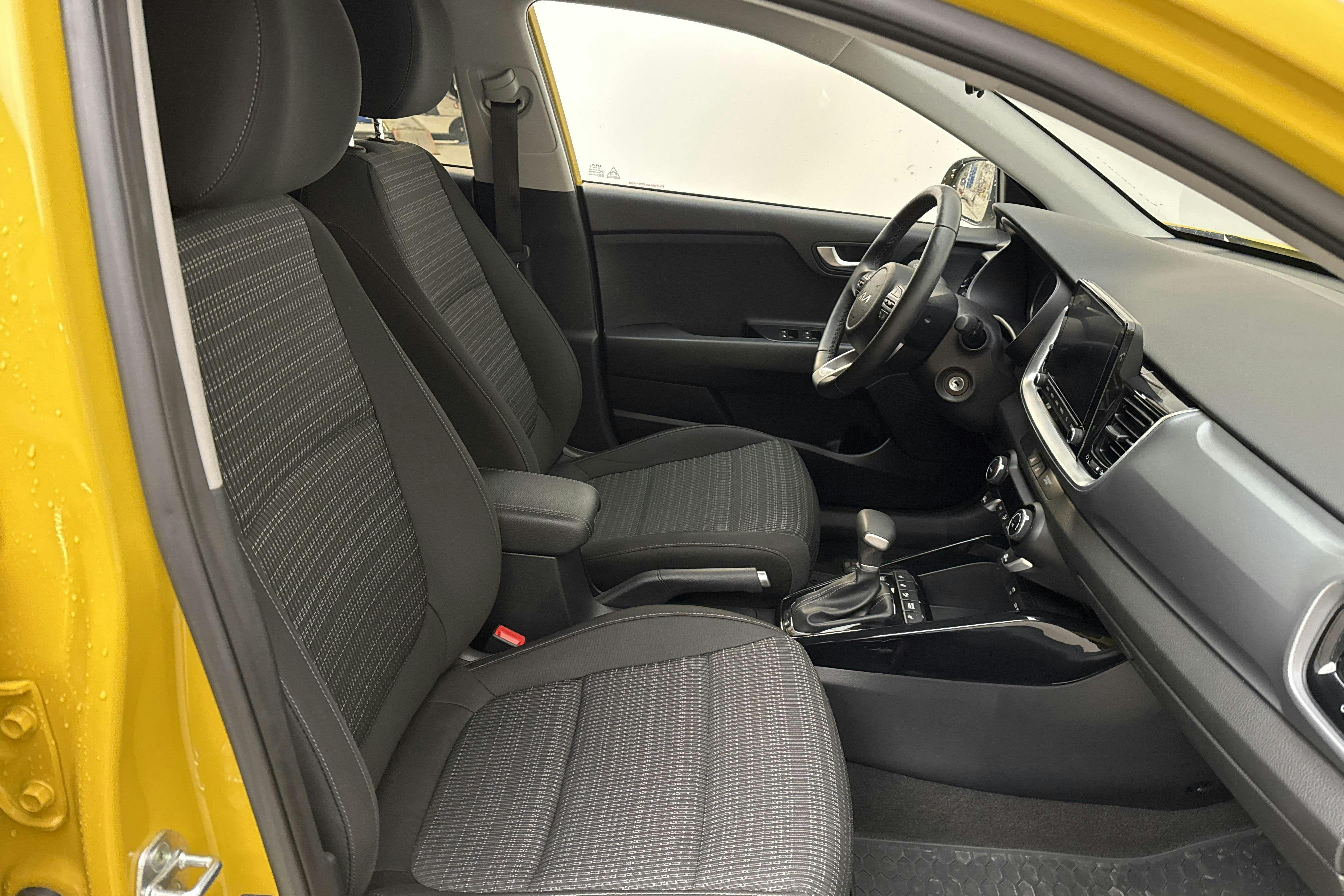 KIA Stonic 1.0 T-GDi 48V (120hk) - 24 850 km - Automaatne - kollane - 2022
