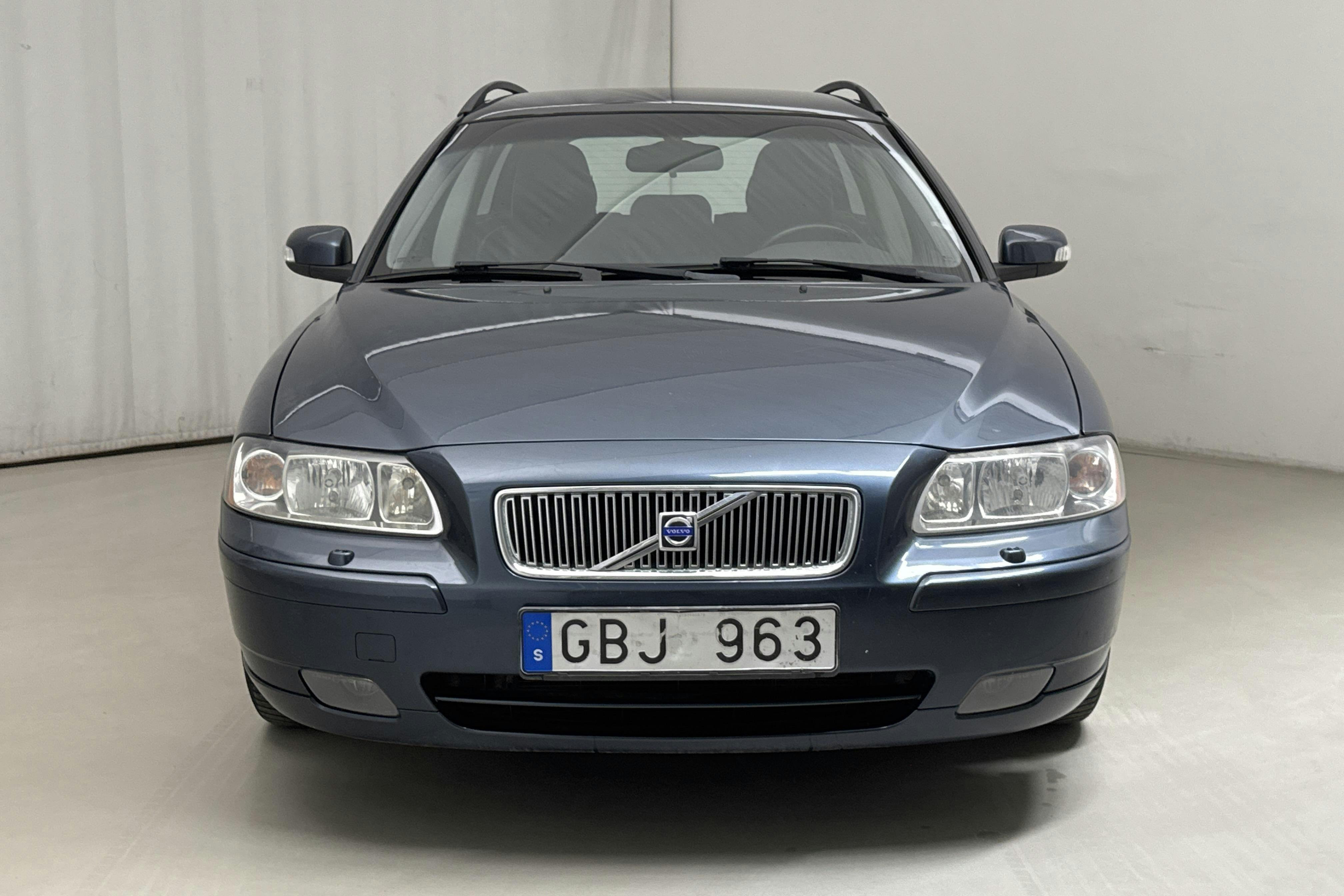Volvo V70 2.4 (170hk) - 19 275 mil - Manuell - blå - 2008