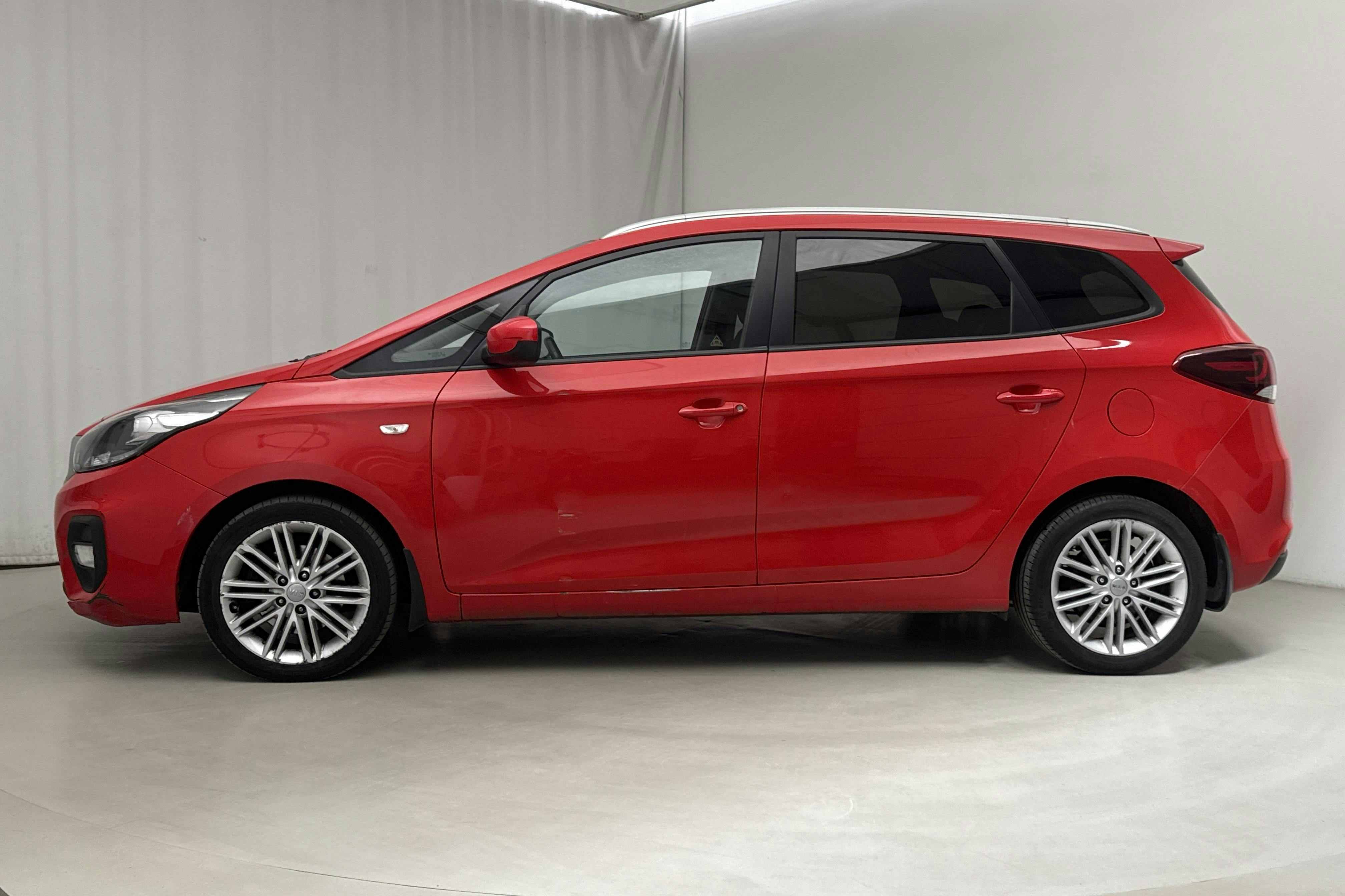 KIA Carens 1.7 CRDi (115hk) - 10 679 mil - Manuell - röd - 2017