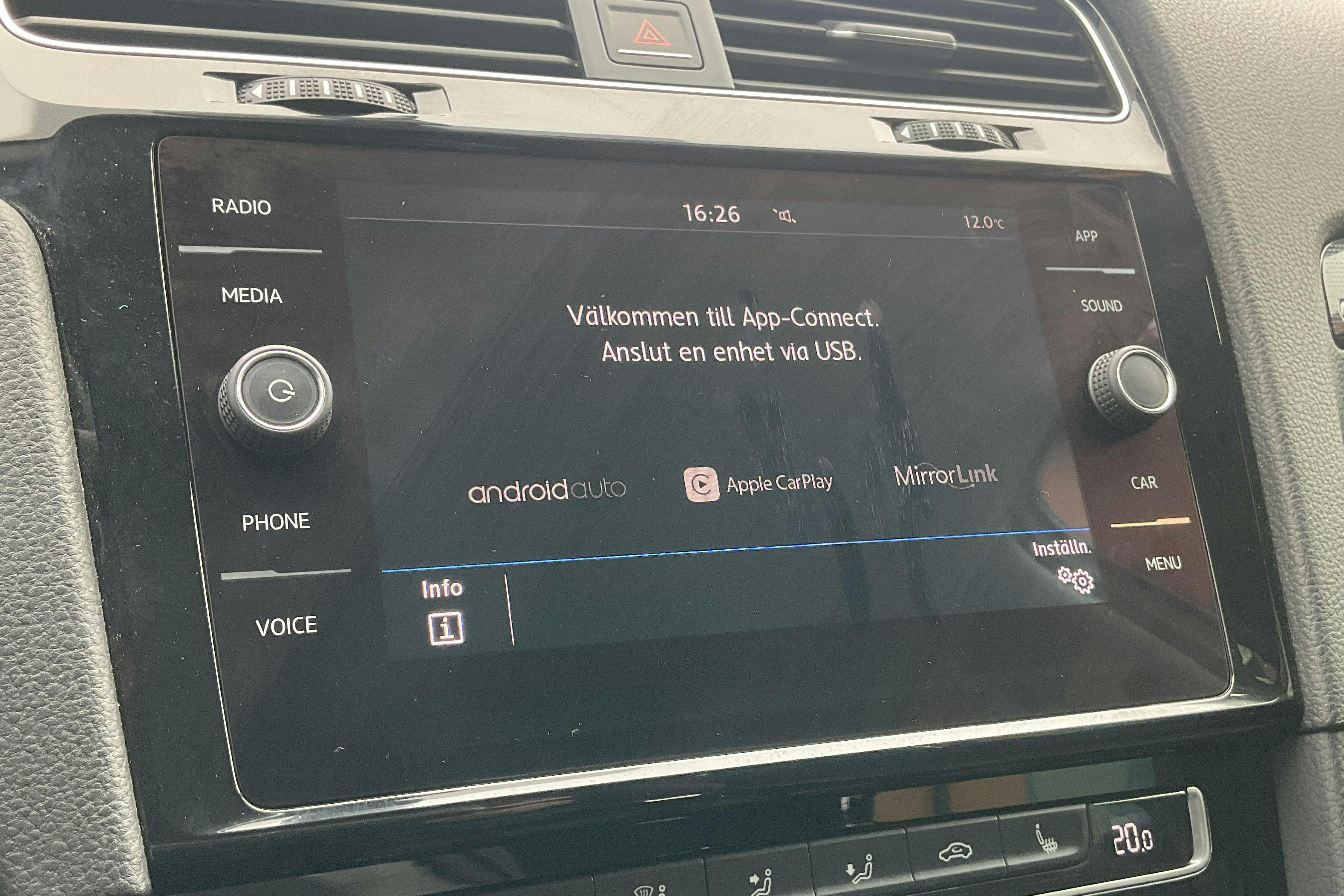 VW Golf VII 1.4 TSI Sportscombi (150hk) - 73 100 km - Automatic - white - 2018