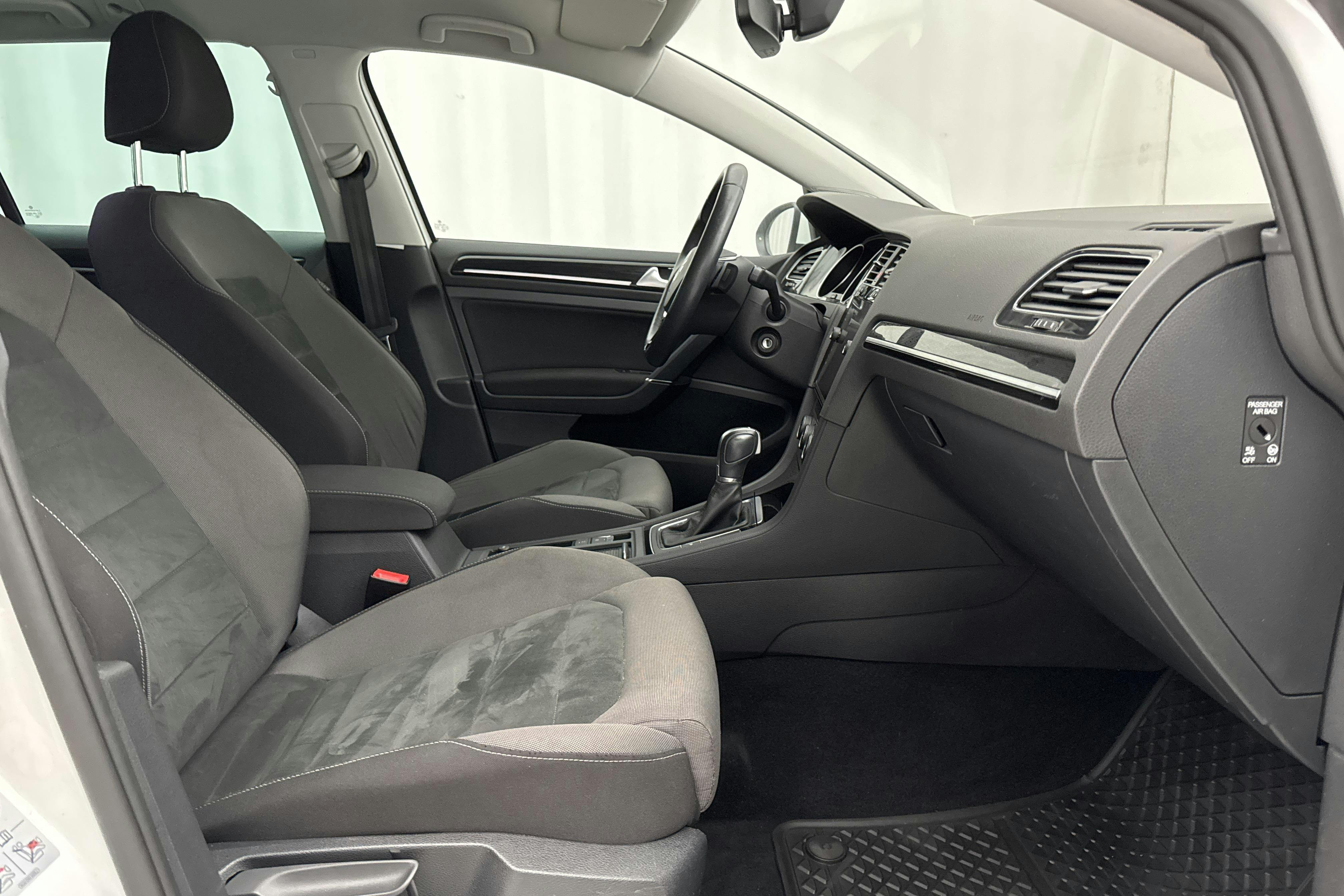 VW Golf VII 1.4 TSI Sportscombi (150hk) - 73 100 km - Automatic - white - 2018