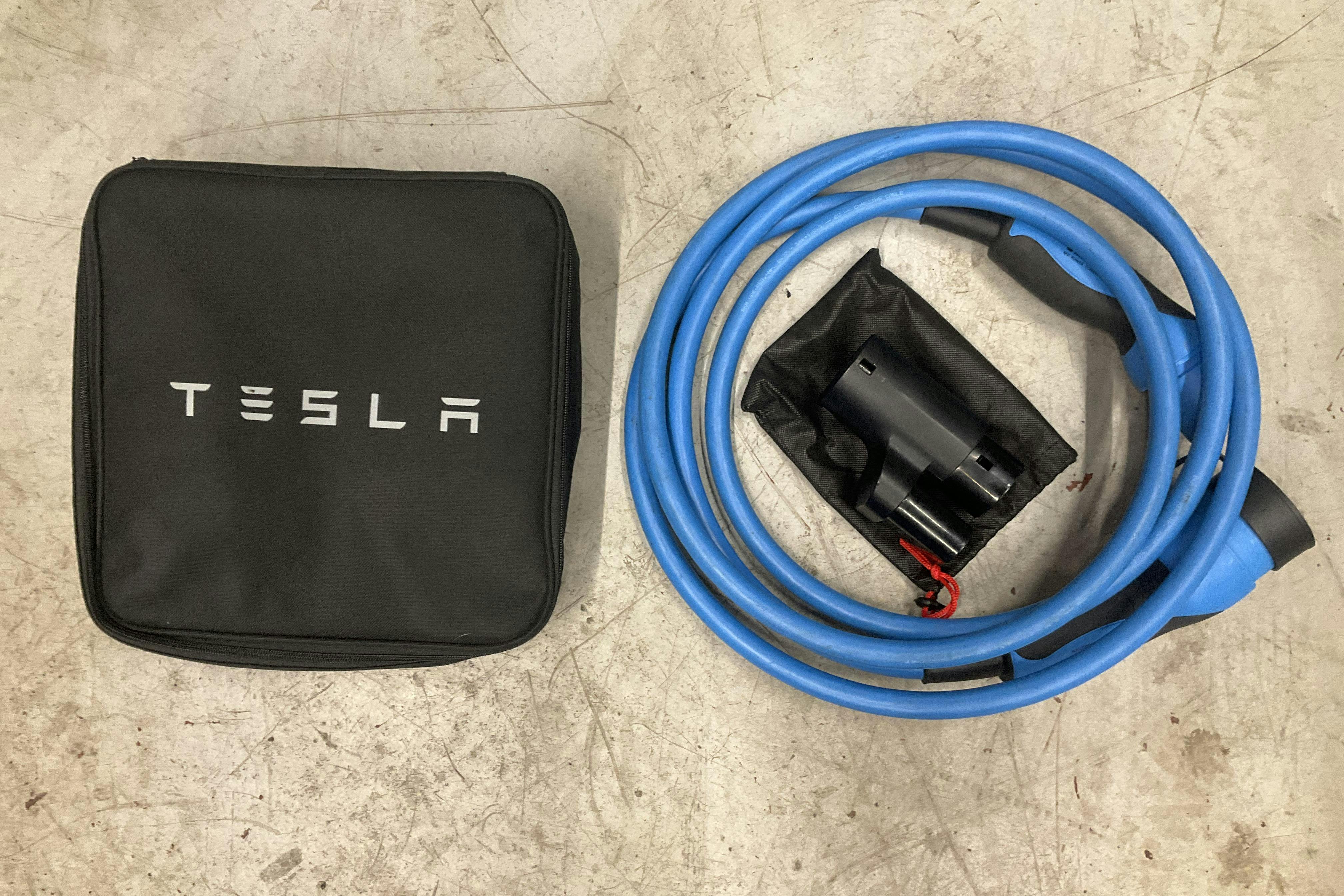 Tesla Model S P85D - 232 930 km - Automatic - white - 2015