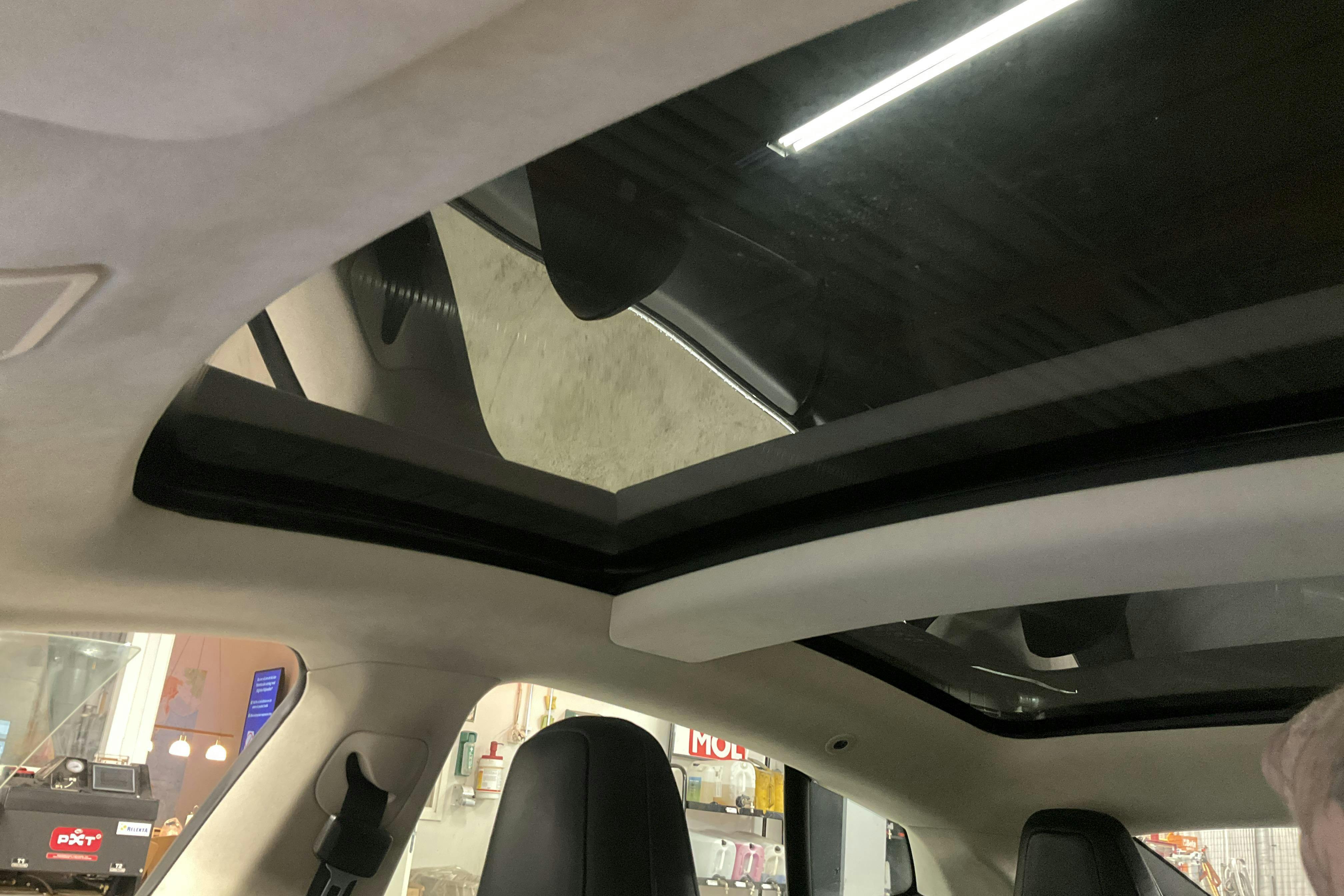 Tesla Model S P85D - 232 930 km - Automatic - white - 2015