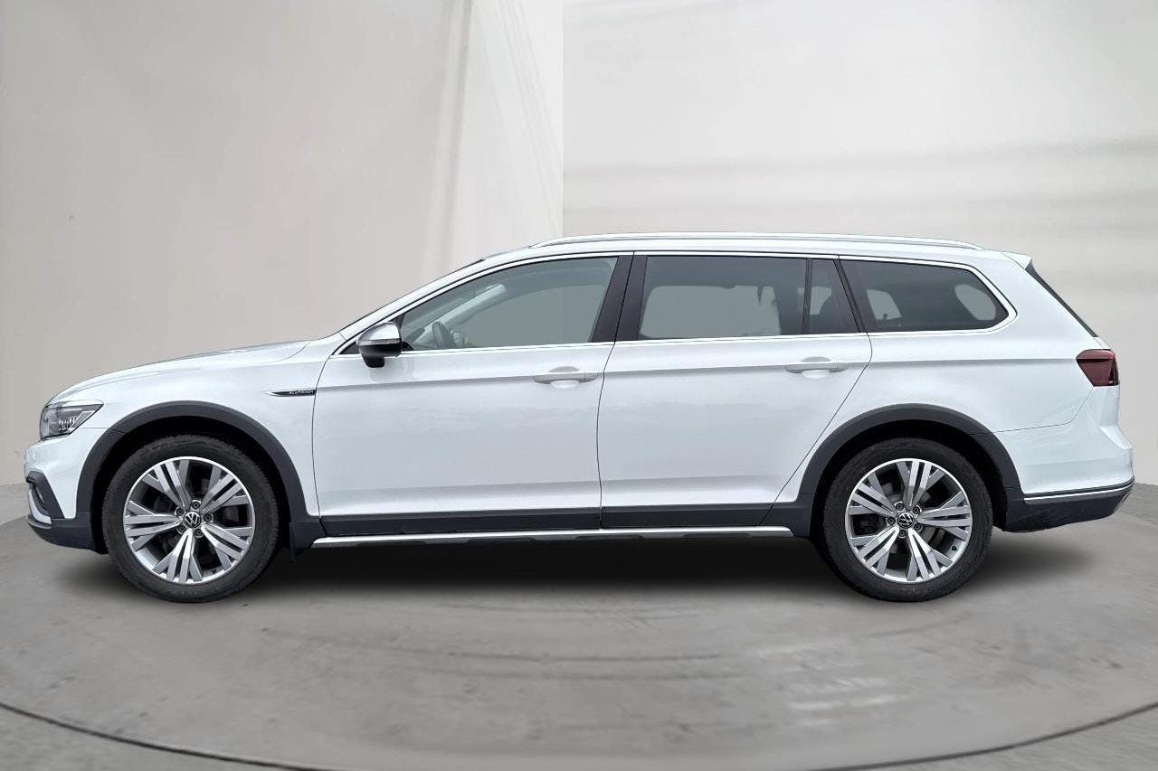 VW Passat Alltrack 2.0 TDI Sportscombi 4Motion (200hk) - 107 150 km - Automatic - white - 2021