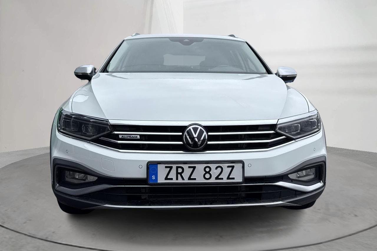 VW Passat Alltrack 2.0 TDI Sportscombi 4Motion (200hk) - 107 150 km - Automatic - white - 2021
