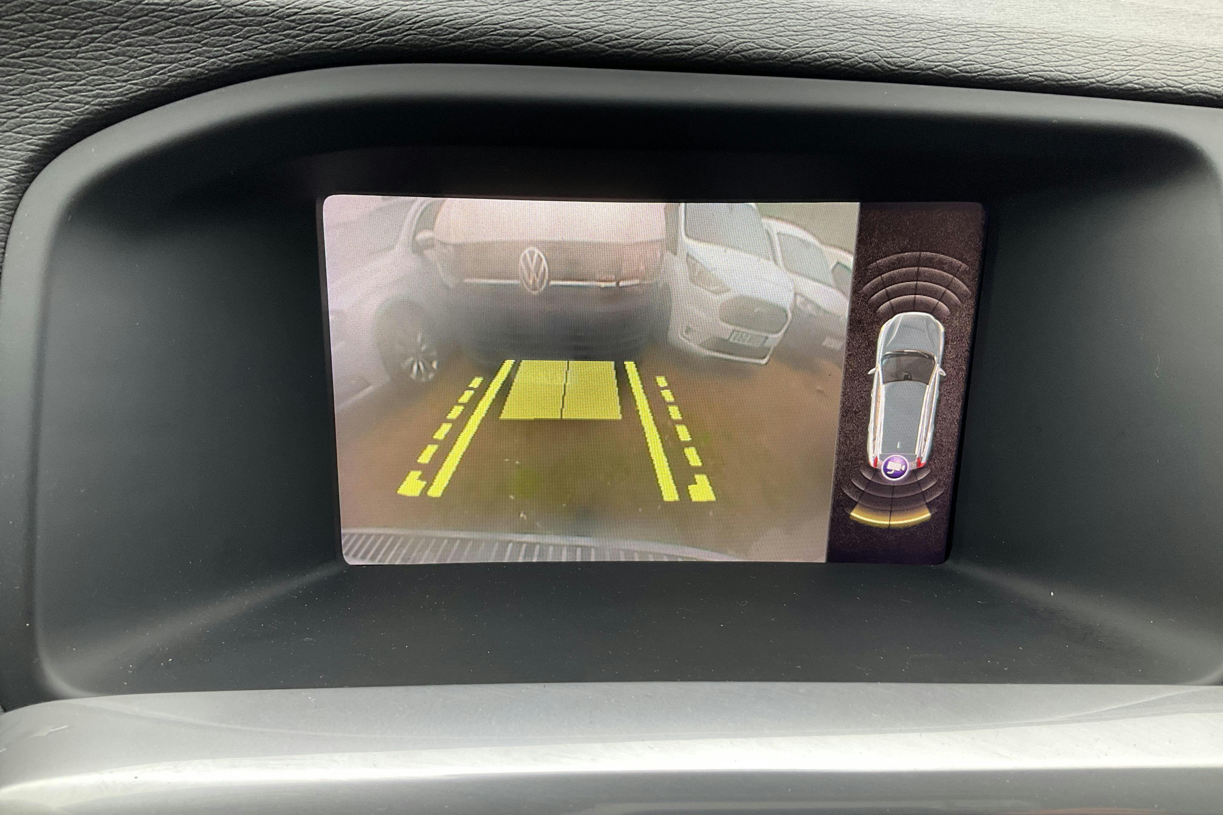 Volvo V60 D5 AWD Twin Engine (163hk) - 166 190 km - Automatic - white - 2018