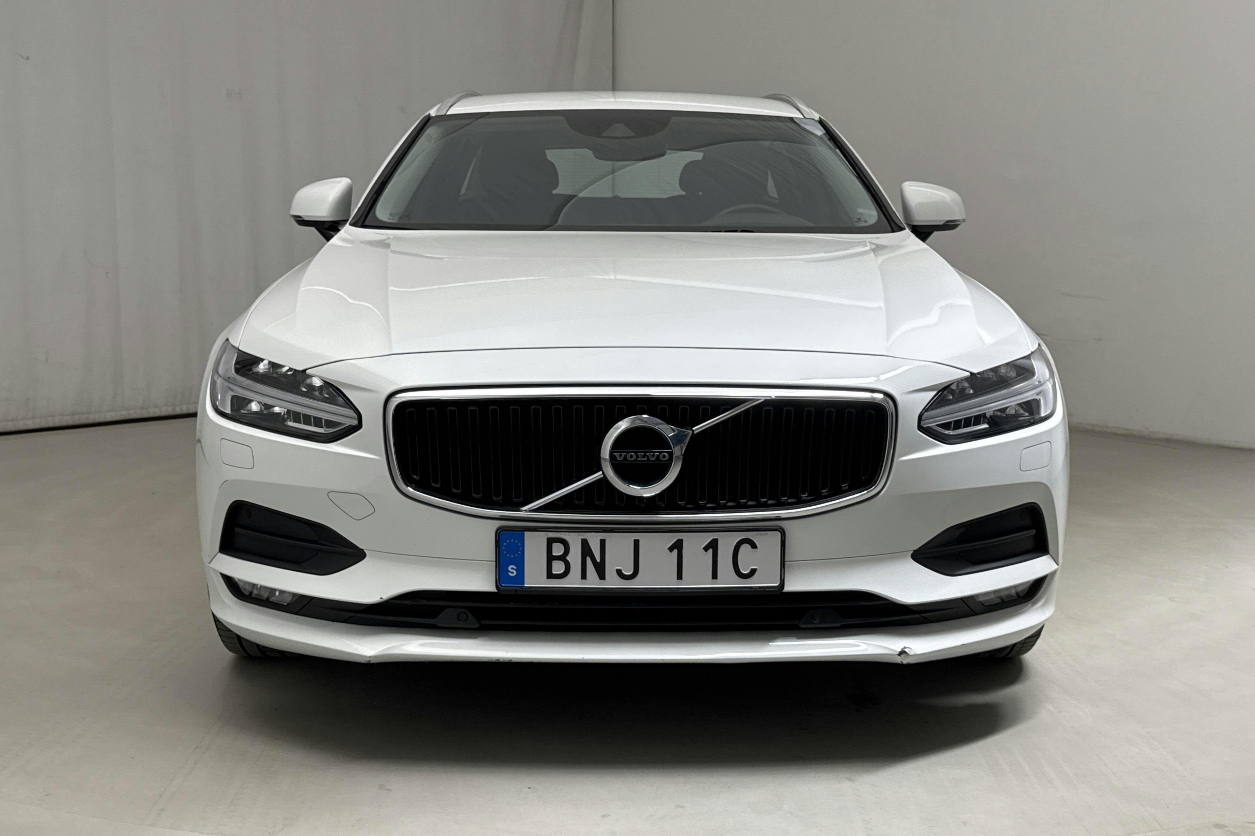Volvo V90 D4 AWD (190hk) - 12 760 mil - Automat - vit - 2020