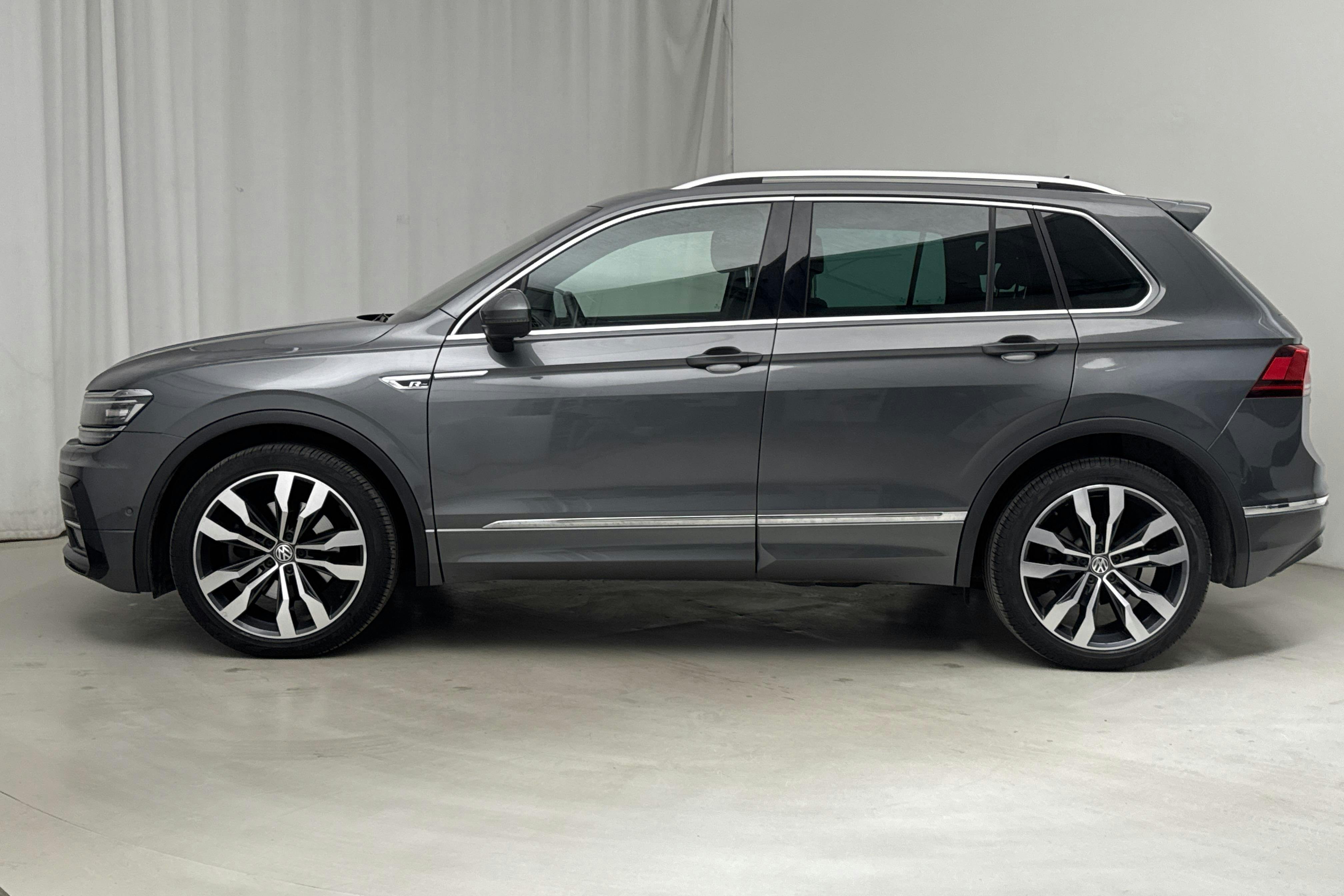 VW Tiguan 2.0 TDI 4MOTION (190hk) - 48 480 km - Automatic - Dark Grey - 2020