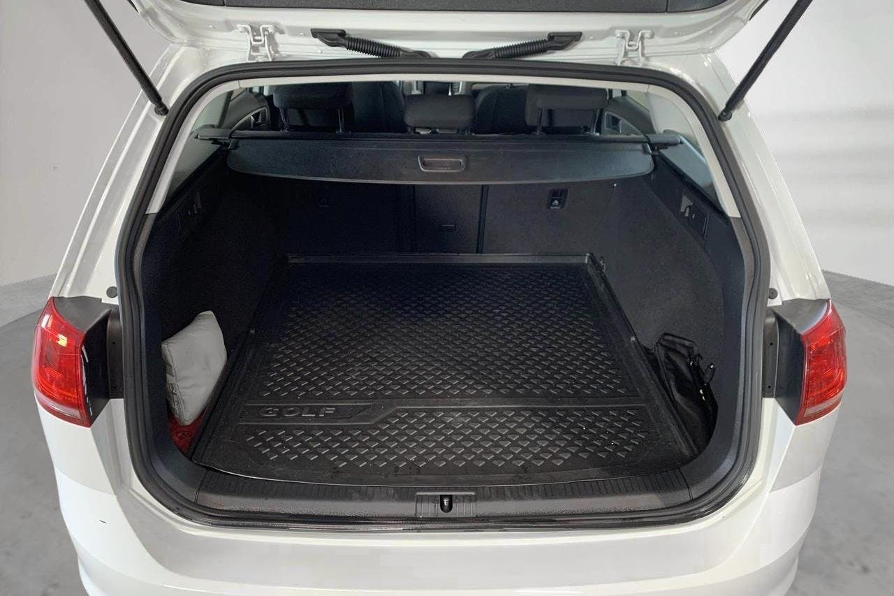 VW Golf VII 1.4 TGI BlueMotion Sportscombi (110hk) - 76 180 km - Manual - white - 2015