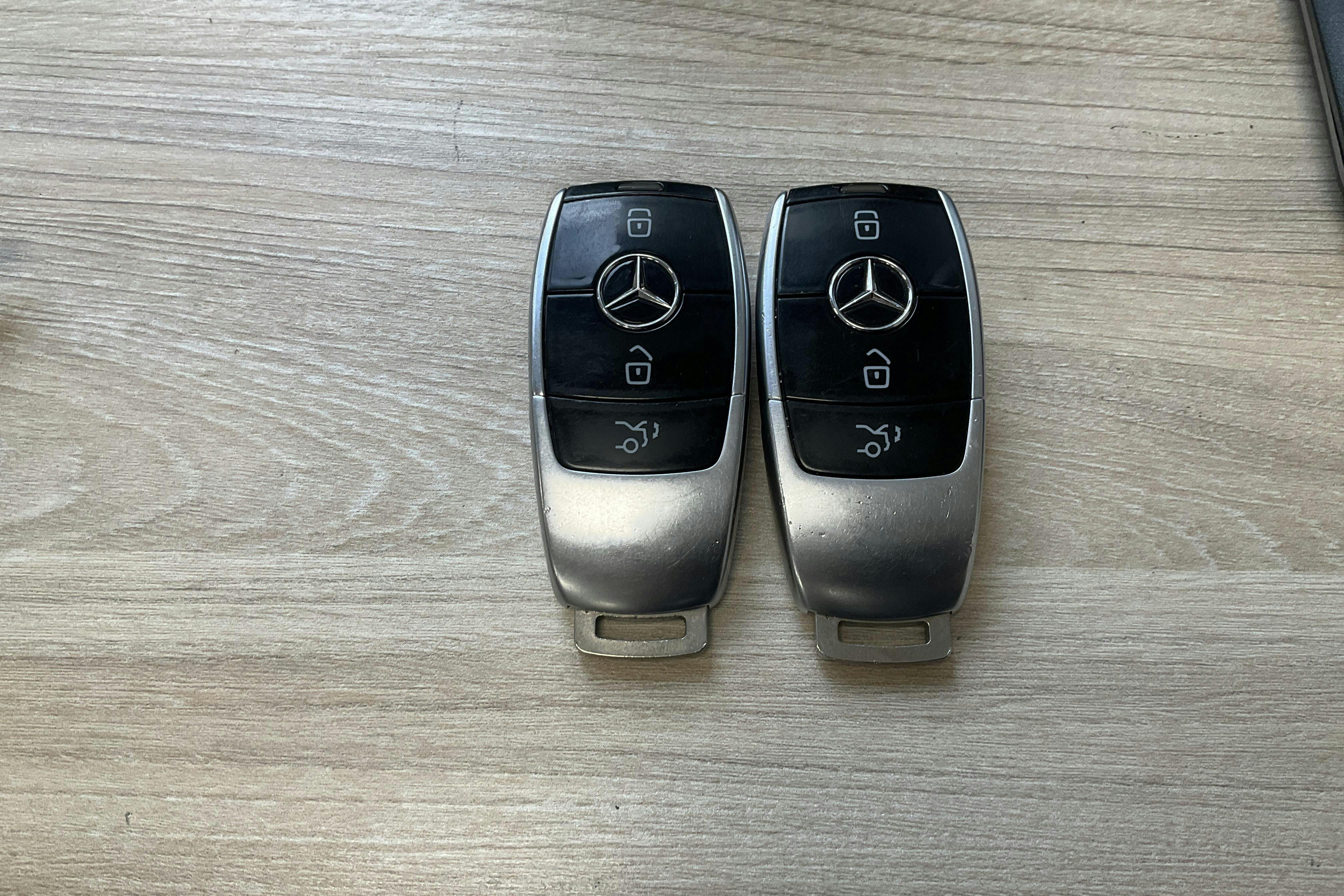 Mercedes E 220 d 4MATIC Kombi S213 (194hk) - 31 658 mil - Automat - vit - 2018