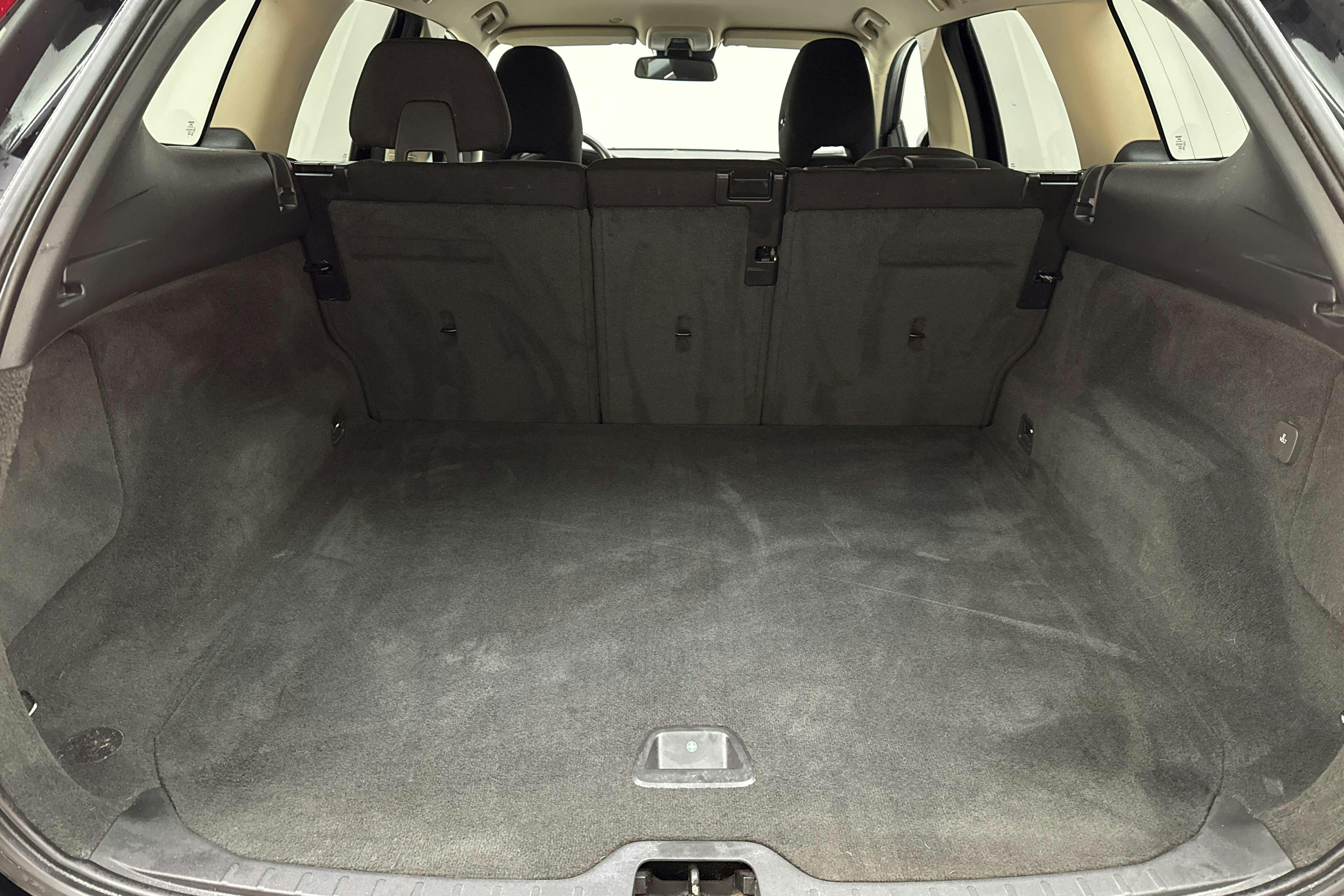 Volvo XC60 D3 2WD (163hk) - 281 700 km - Automatyczna - czarny - 2012
