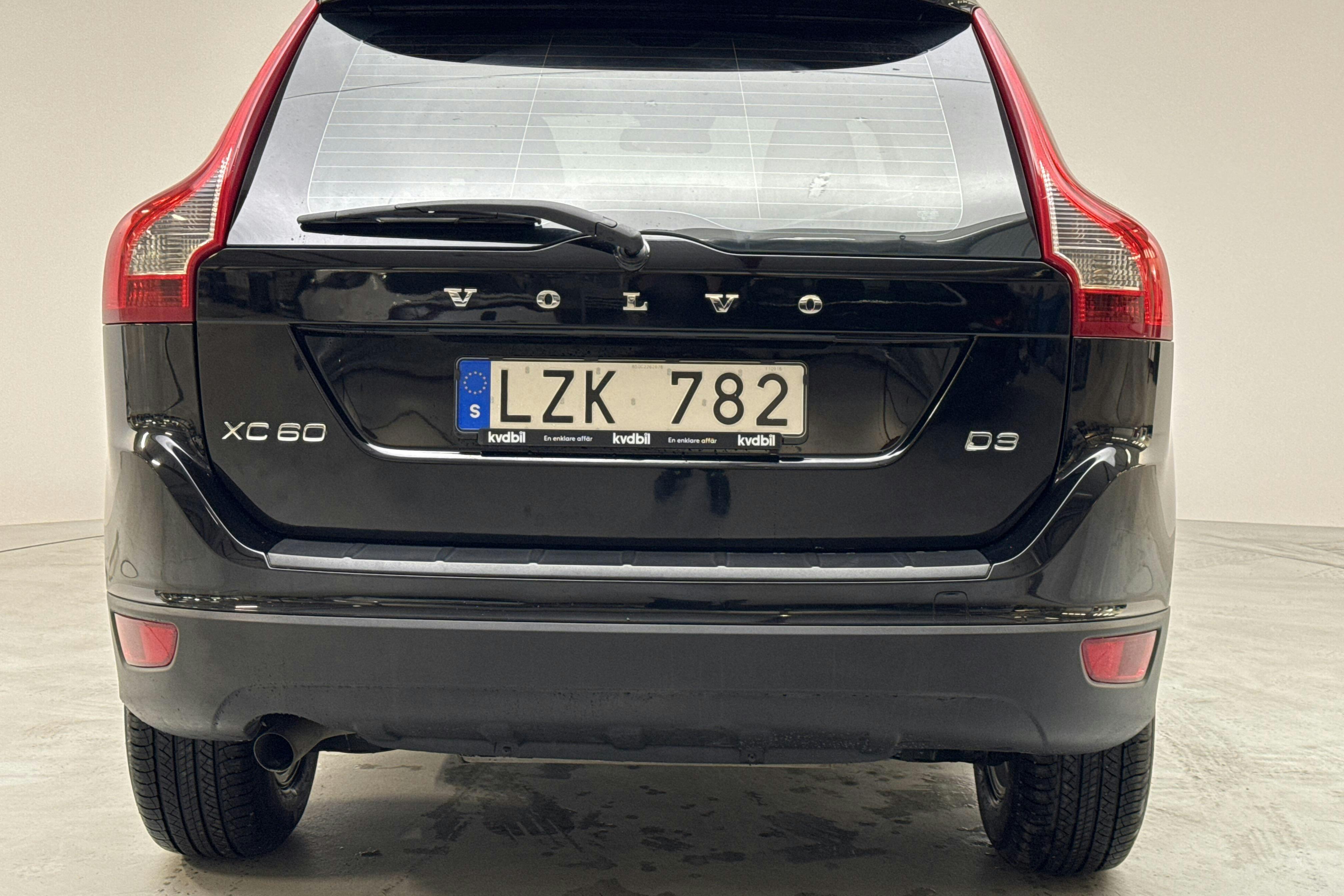 Volvo XC60 D3 2WD (163hk) - 281 700 km - Automatyczna - czarny - 2012
