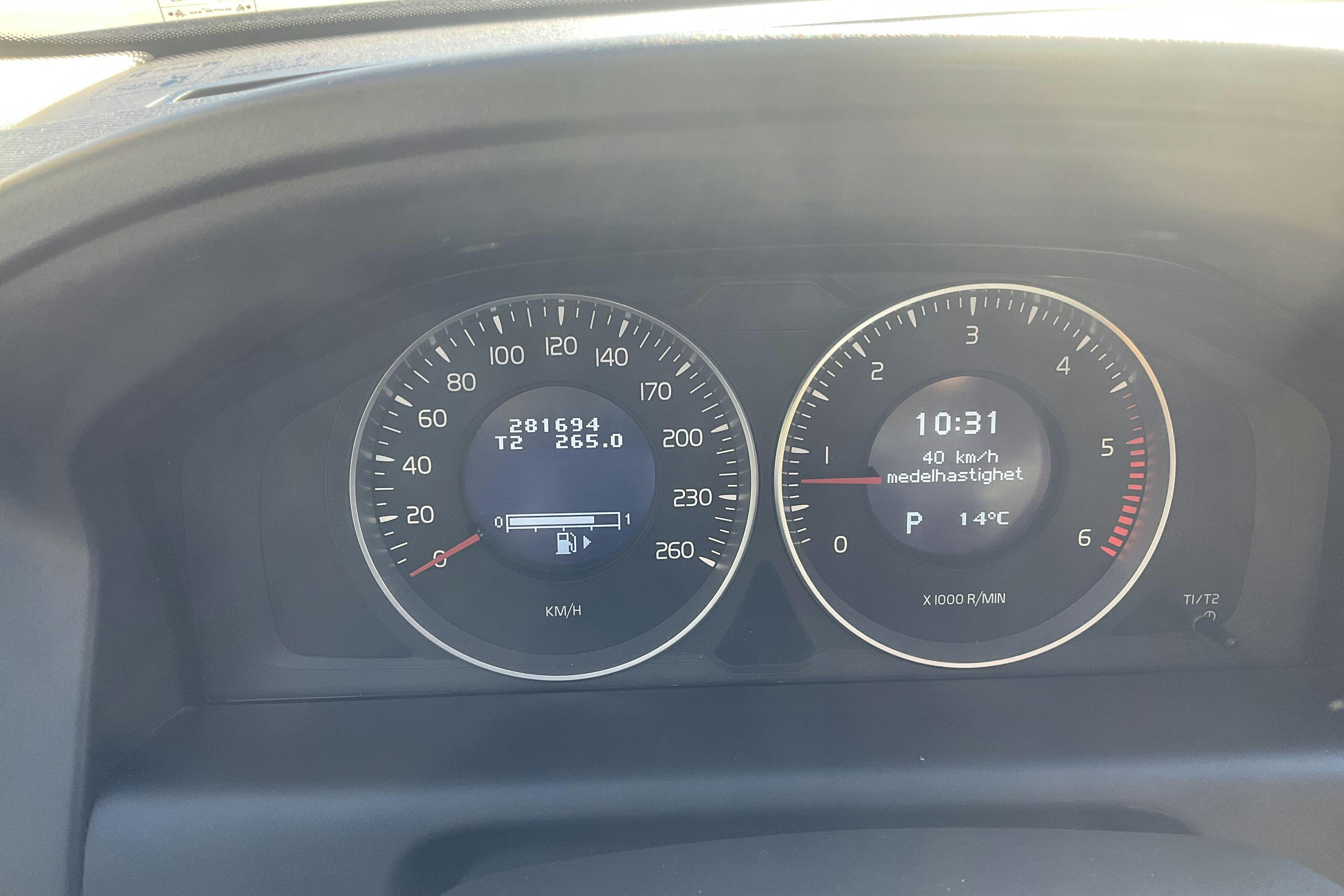 Volvo XC60 D3 2WD (163hk) - 281 700 km - Automatyczna - czarny - 2012
